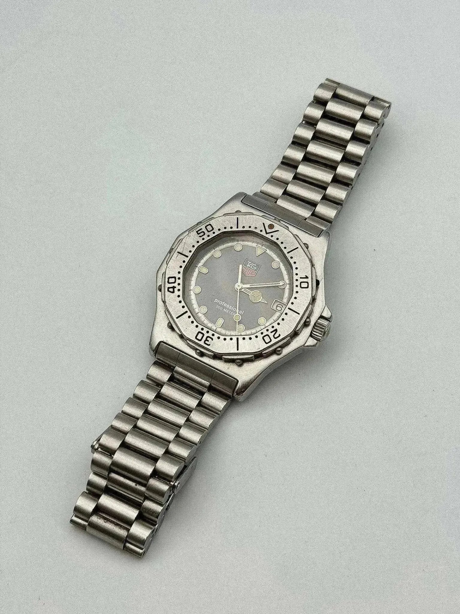 Tag Heuer - Professional 200m Grey - 1990’s - Atelier Victor