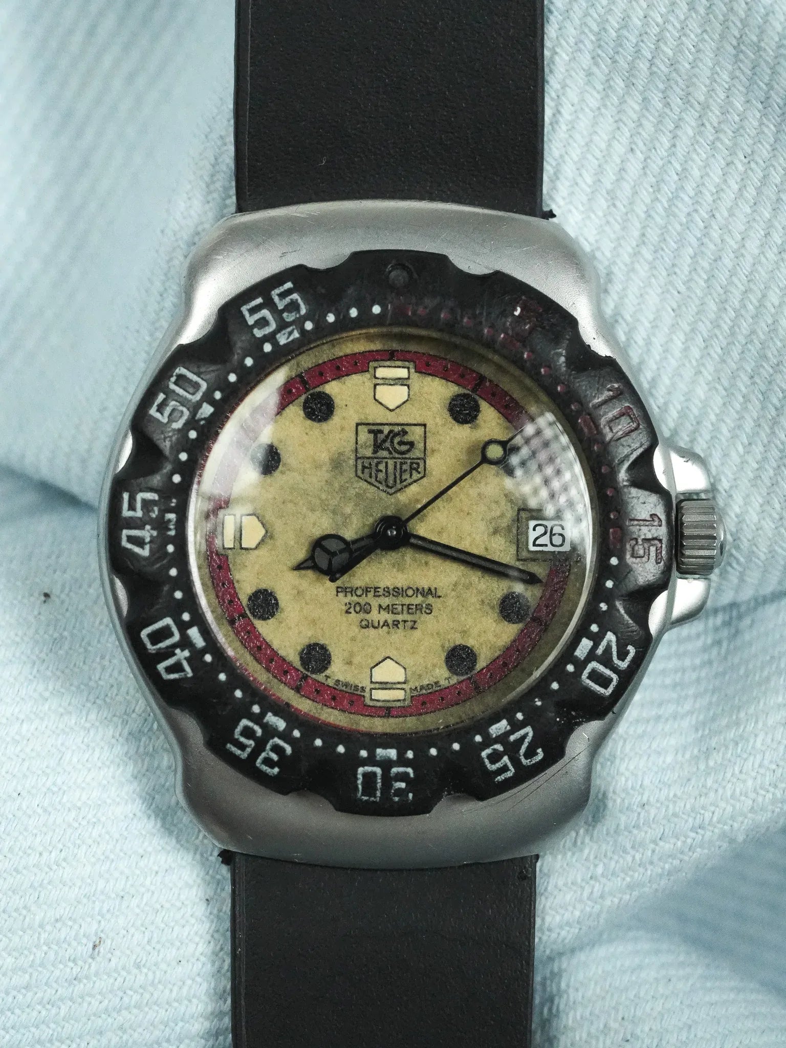Tag Heuer - Professional 200m Noir Crème - 1990s - Atelier Victor