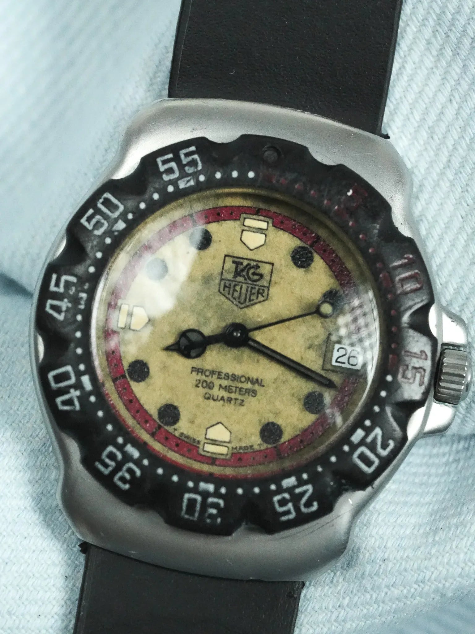 Tag Heuer - Professional 200m Noir Crème - 1990s - Atelier Victor