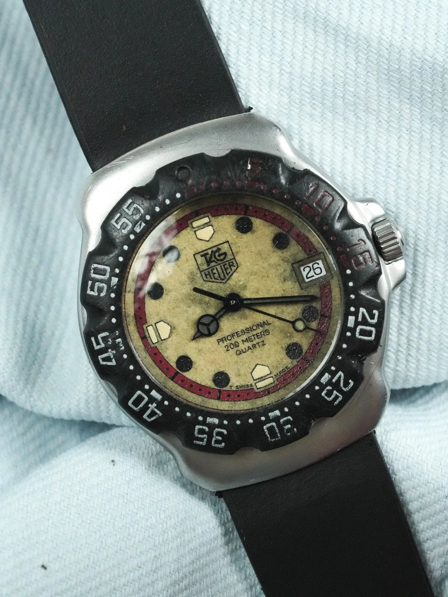 Tag Heuer - Professional 200m Noir Crème - 1990s - Atelier Victor