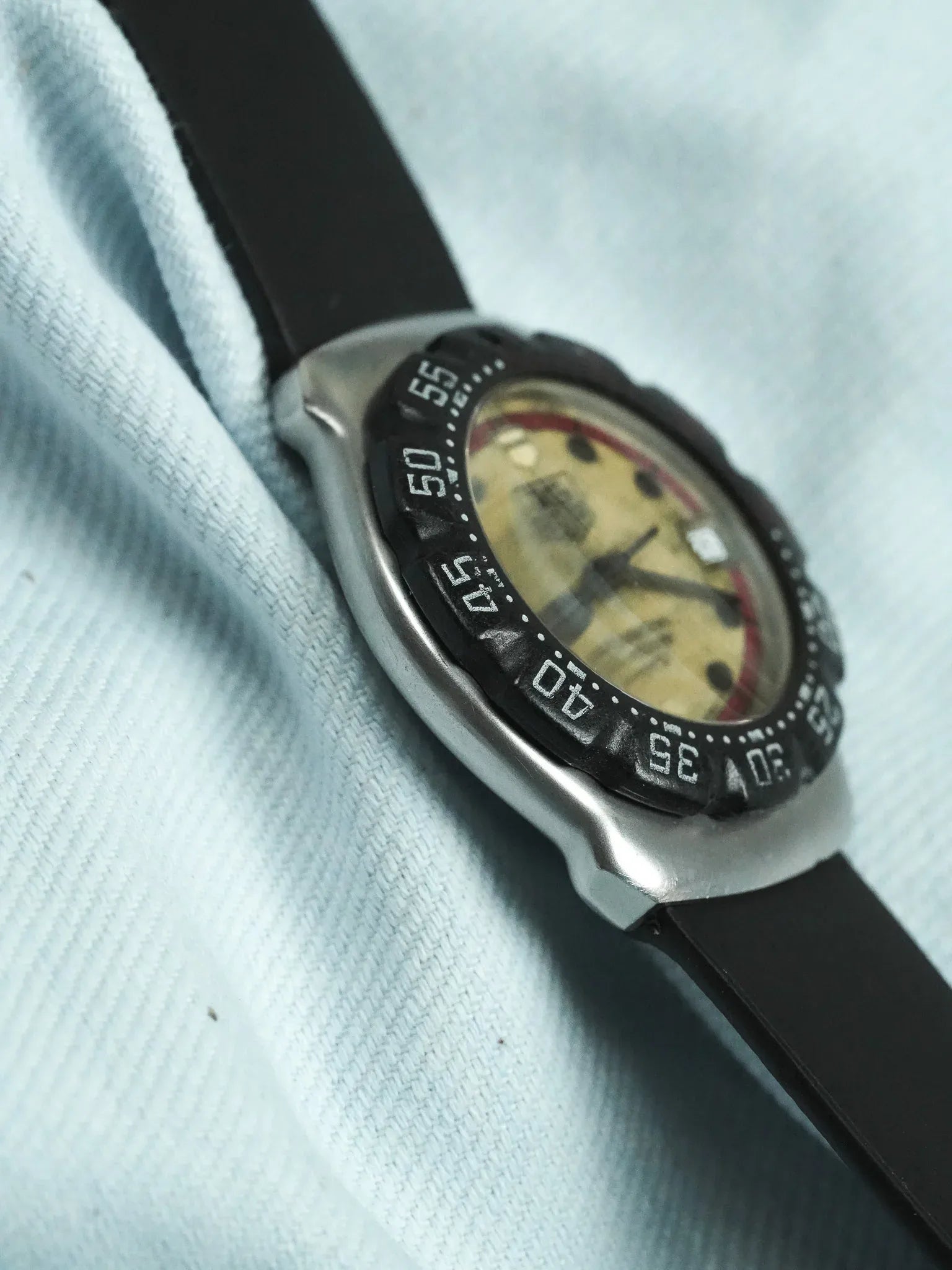 Tag Heuer - Professional 200m Noir Crème - 1990s - Atelier Victor - Vintage  Shop