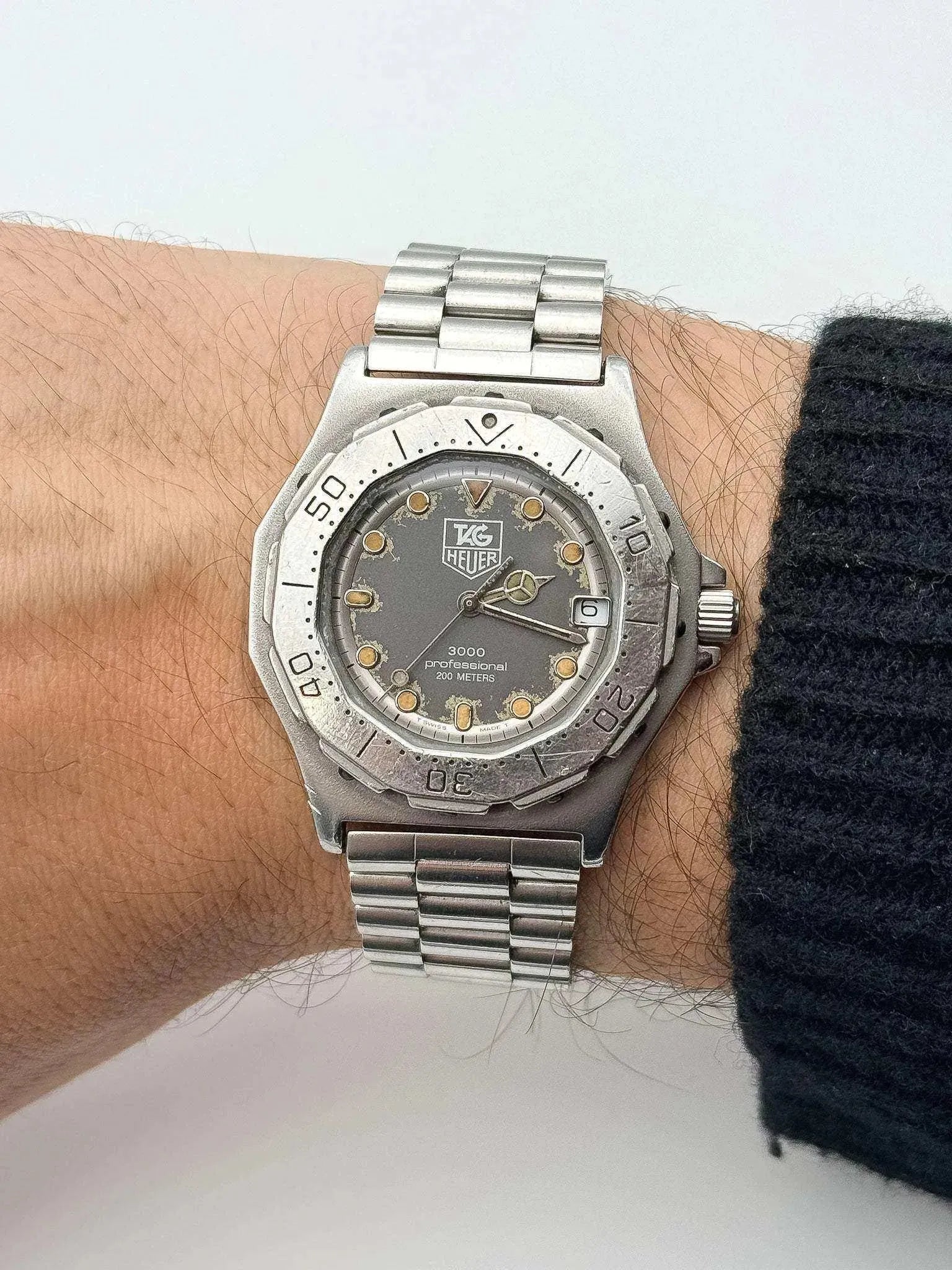 Tag Heuer - Professional 3000 Gris Index patiné - 1990s - Atelier Victor Paris - Vintage Watch Shop Dubai