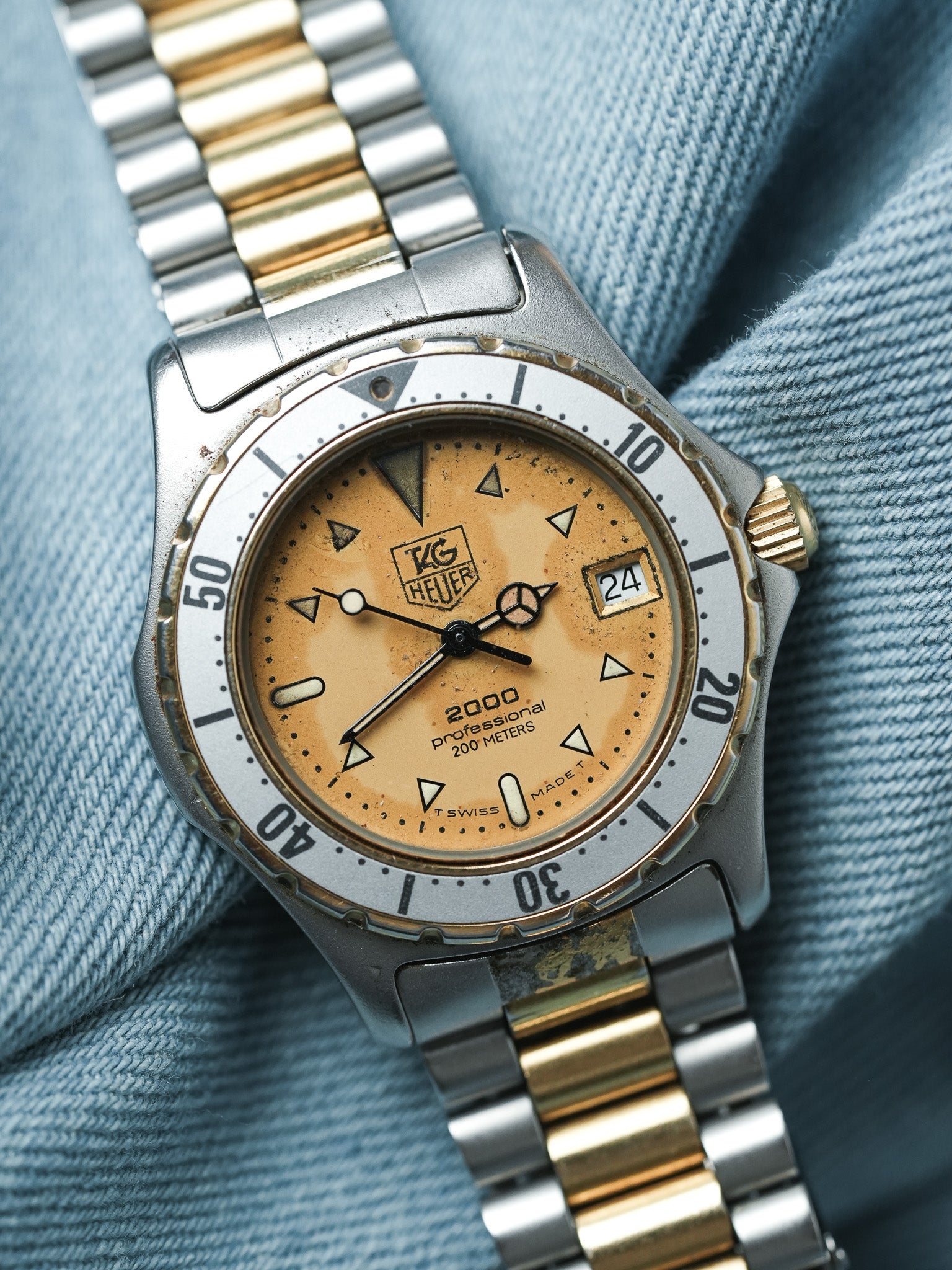 Tag Heuer - Professionnel 2000 34mm Or Patinée Lunette Acier - 1990s - Atelier Victor - Vintage  Shop