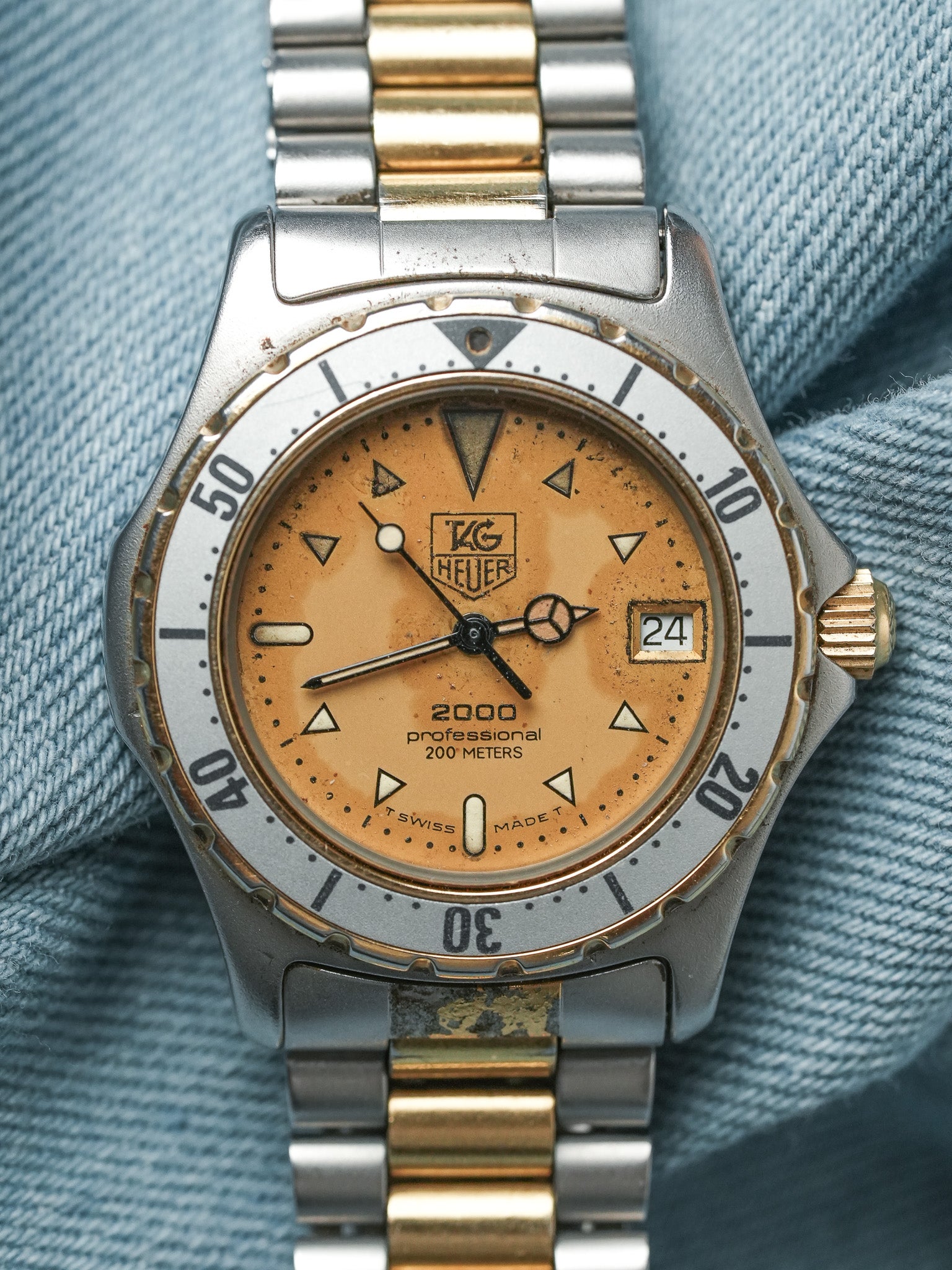 Tag Heuer - Professionnel 2000 34mm Or Patinée Lunette Acier - 1990s - Atelier Victor - Vintage  Shop