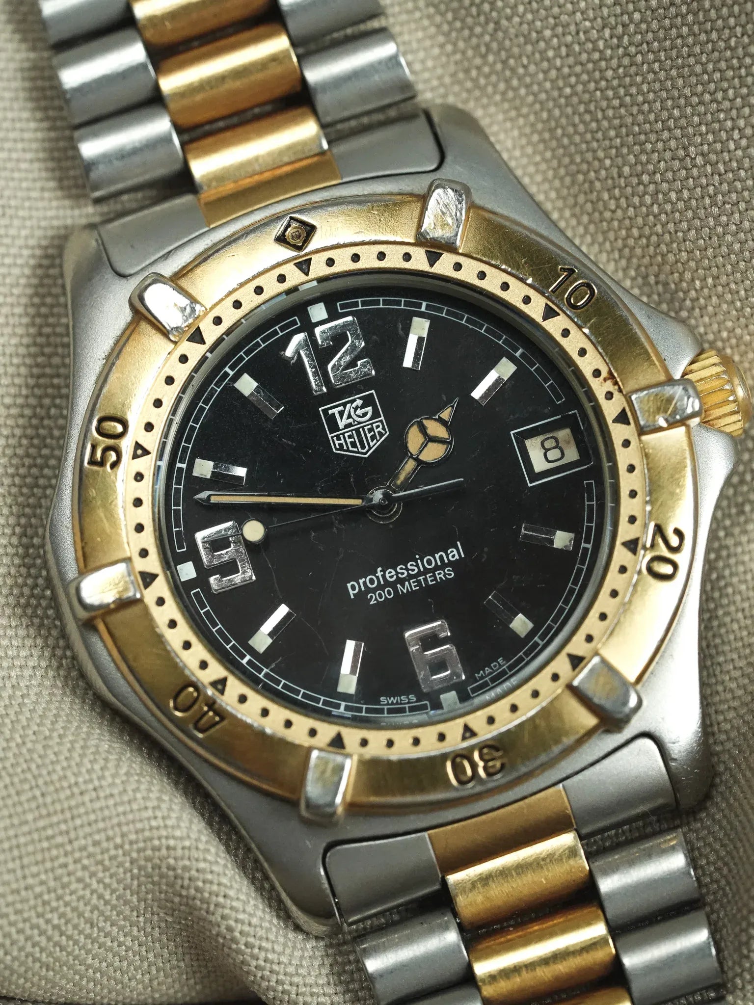 Tag Heuer - Professionnel 2000 39mm Acier Or Cadran noir - 1990s - Atelier Victor