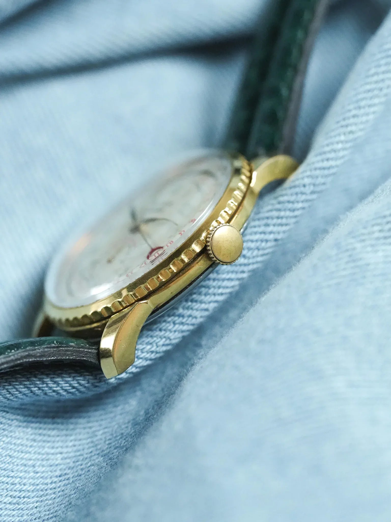 Telhor - Calendrier à lunette tournante plaqué or 36mm - 1960s - Atelier Victor