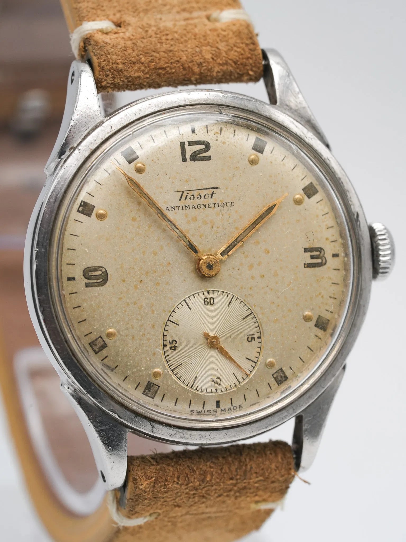Tissot - Antimagnétique Acier Patine Crème Petite-seconde - 1950s - Atelier Victor Paris - Vintage Watch Shop Dubai