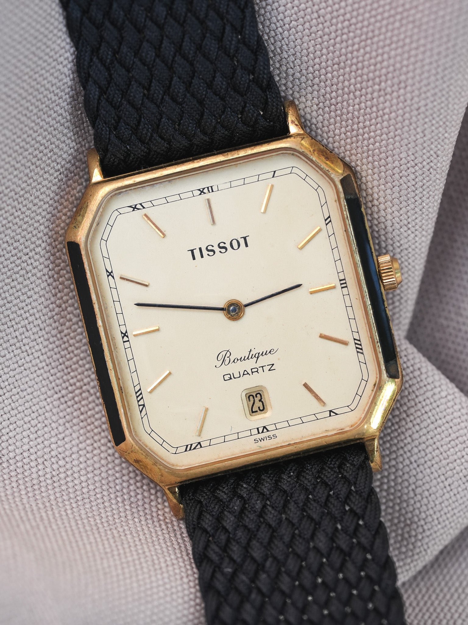 Tissot - Boulgone Octogonale Plaqué or laque noir - 1990s - Atelier Victor - Vintage  Shop