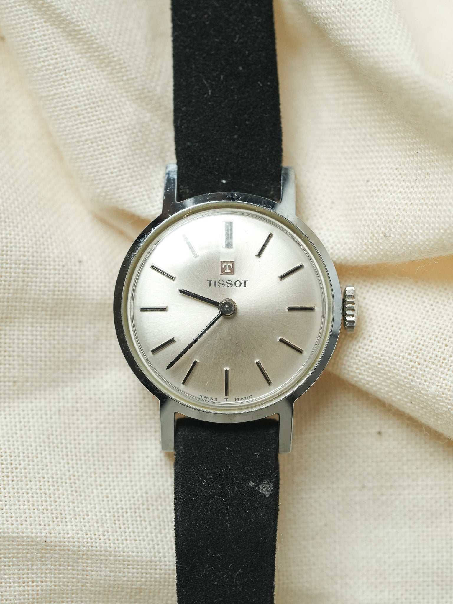Tissot - Mini Dress Watch Acier Index Onyx - NOS - 1970s - Atelier Victor - Vintage  Shop