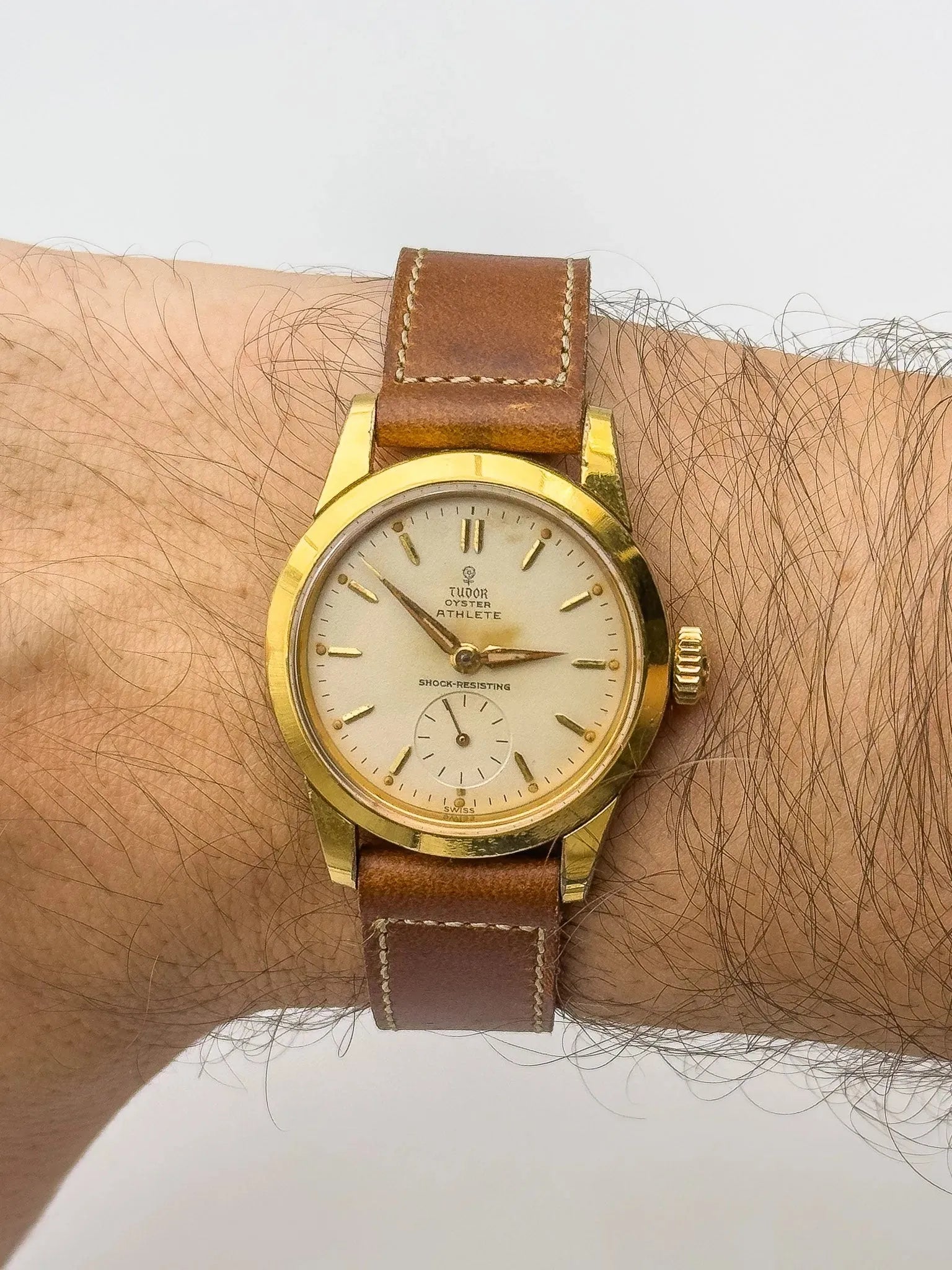 Tudor Rolex - Oyster Edition Athlete 7927 plaqué or - 1959 - Atelier Victor Paris - Vintage Watch Shop Dubai