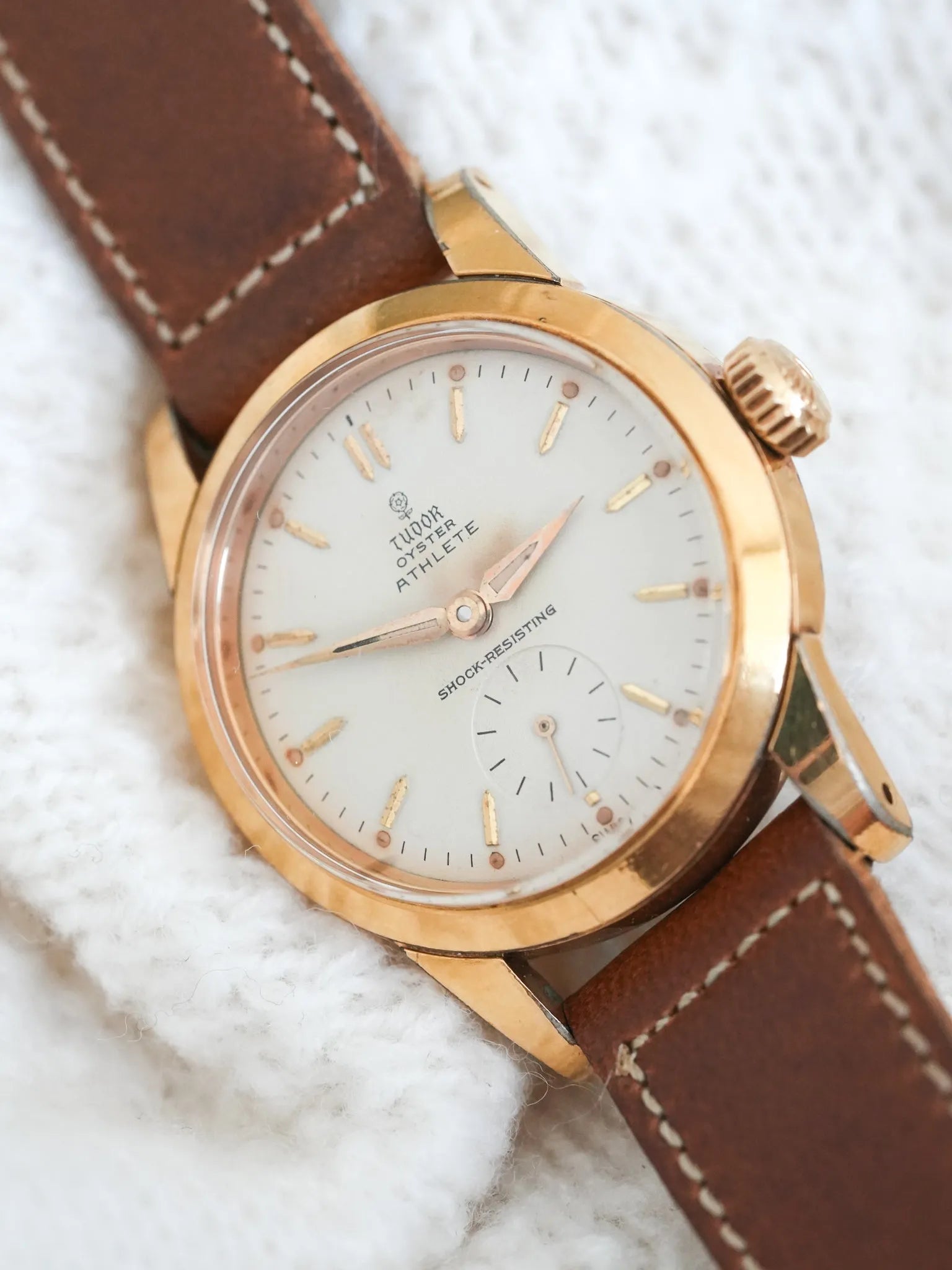 Tudor Rolex - Oyster Edition Athlete 7927 plaqué or - 1959 - Atelier Victor Paris - Vintage Watch Shop Dubai