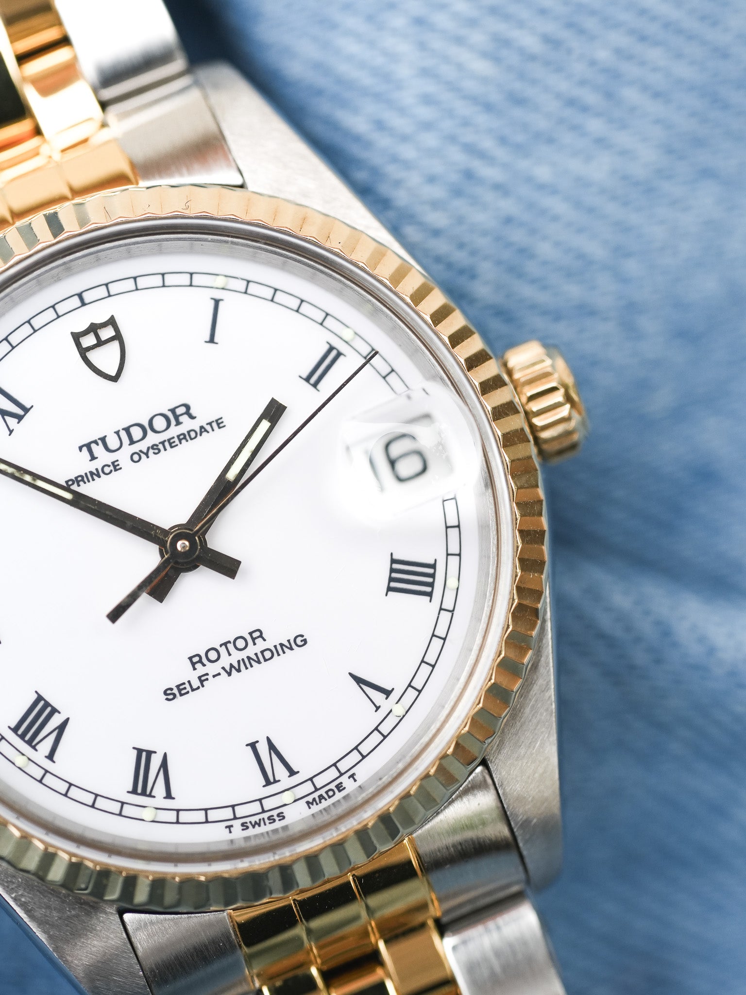 Tudor x Rolex - Prince Oysterdate Blanc Romain Cannelée Acier Or - 1990s - Atelier Victor Paris - Vintage Watch Shop Dubai