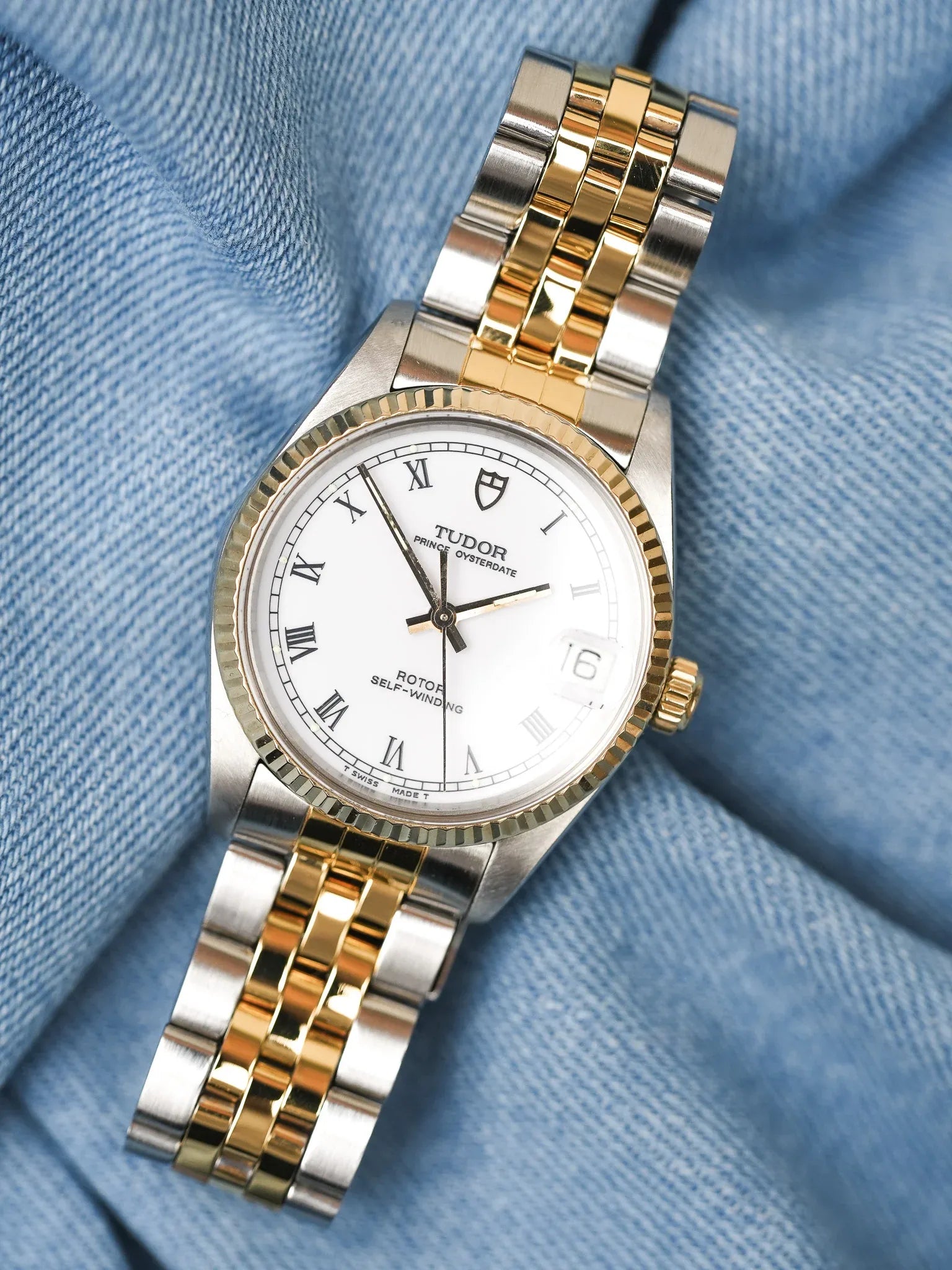 Tudor x Rolex - Prince Oysterdate Blanc Romain Cannelée Acier Or - 1990s - Atelier Victor - Vintage  Shop