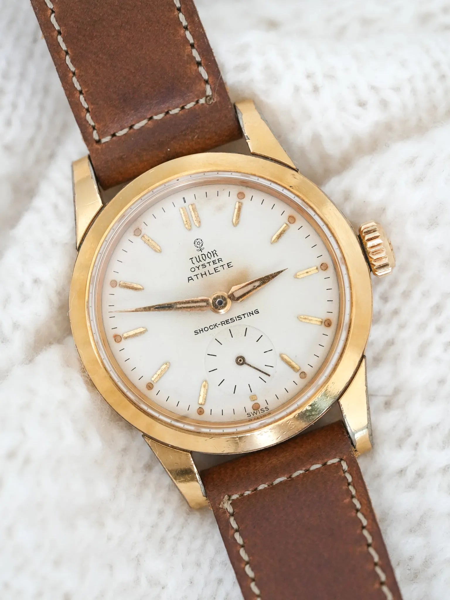 Tudor x Rolex - RARE Oyster Edition Athlete 7927 plaqué or - 1959 - Atelier Victor Paris - Vintage Watch Shop Dubai