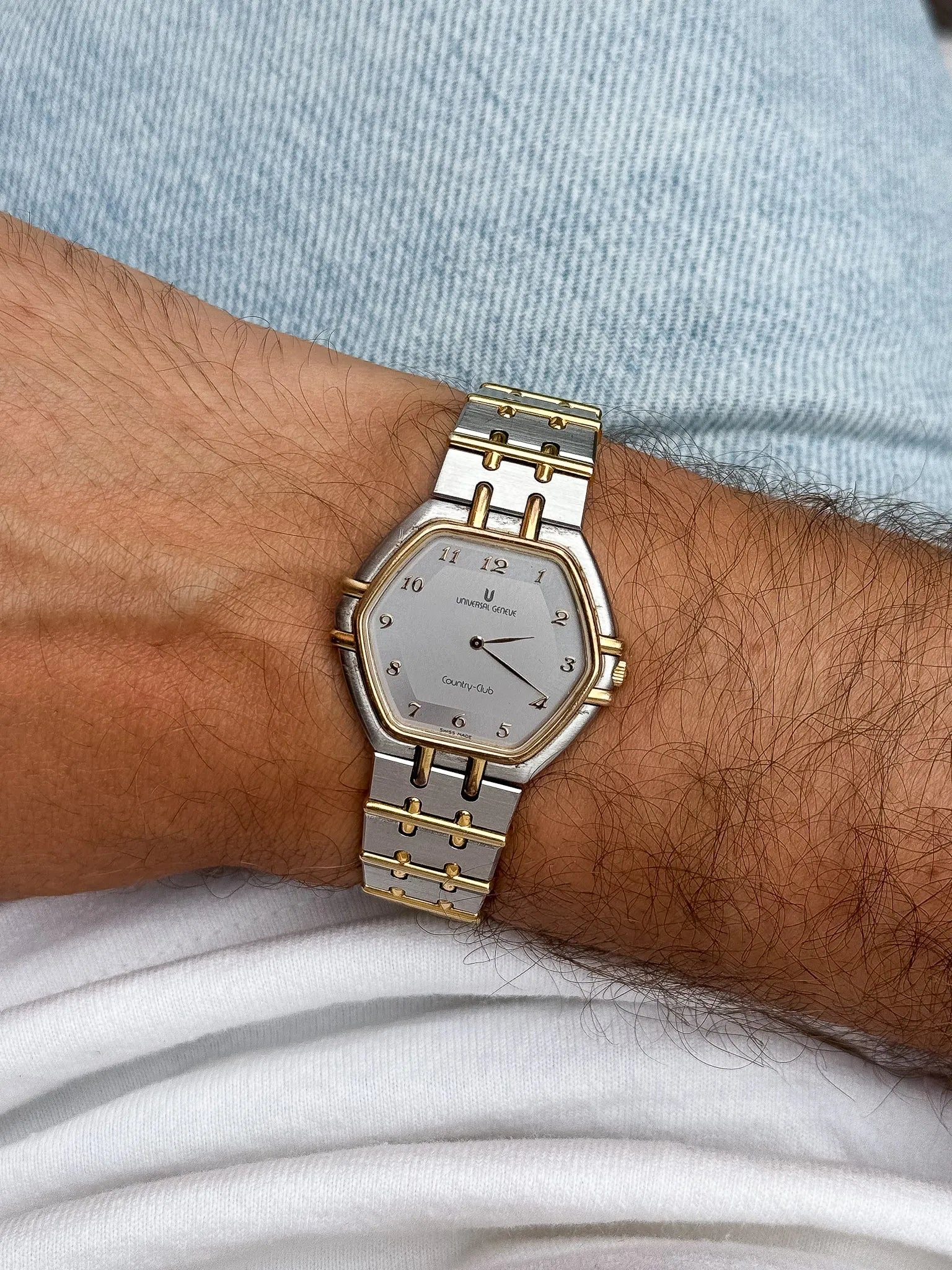 Universal Genève - 617.100 Country Club Acier Or Octogonale - Papier - 1987 - Atelier Victor - Vintage  Shop