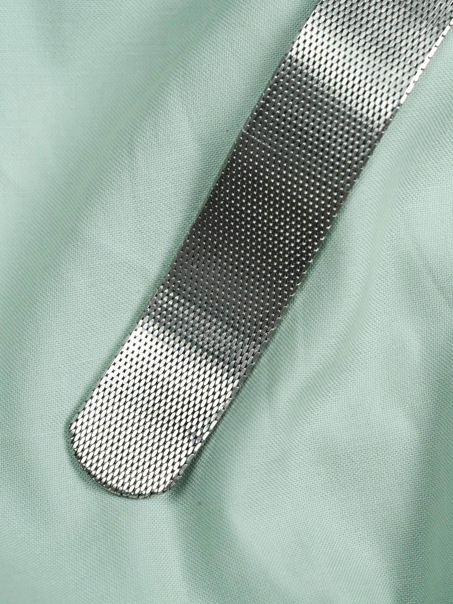 Universal Genève - Altesse Extra Slim Acier - 1970s - Atelier Victor - Vintage  Shop