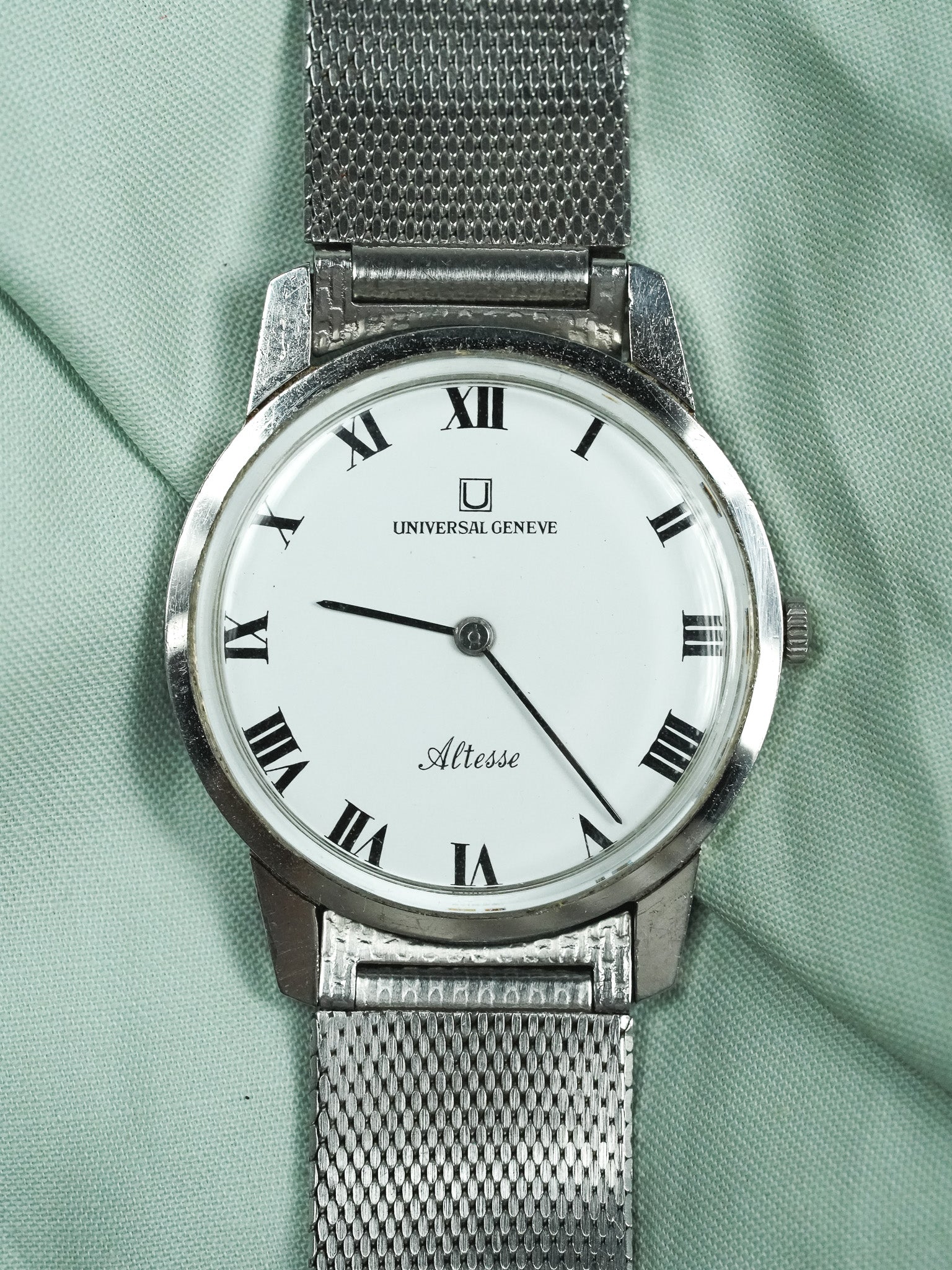 Universal Genève - Altesse Extra Slim Acier - 1970s - Atelier Victor - Vintage  Shop