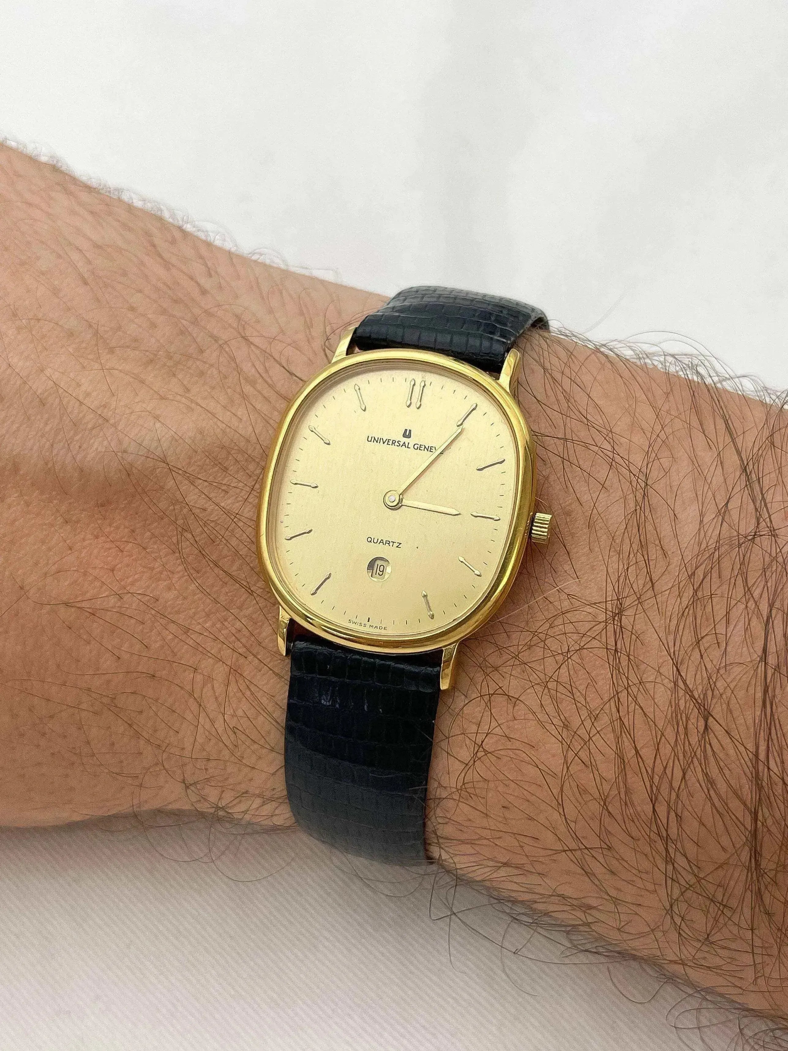 Universal Genève - Ellipse Date 6h - 1980s - Atelier Victor