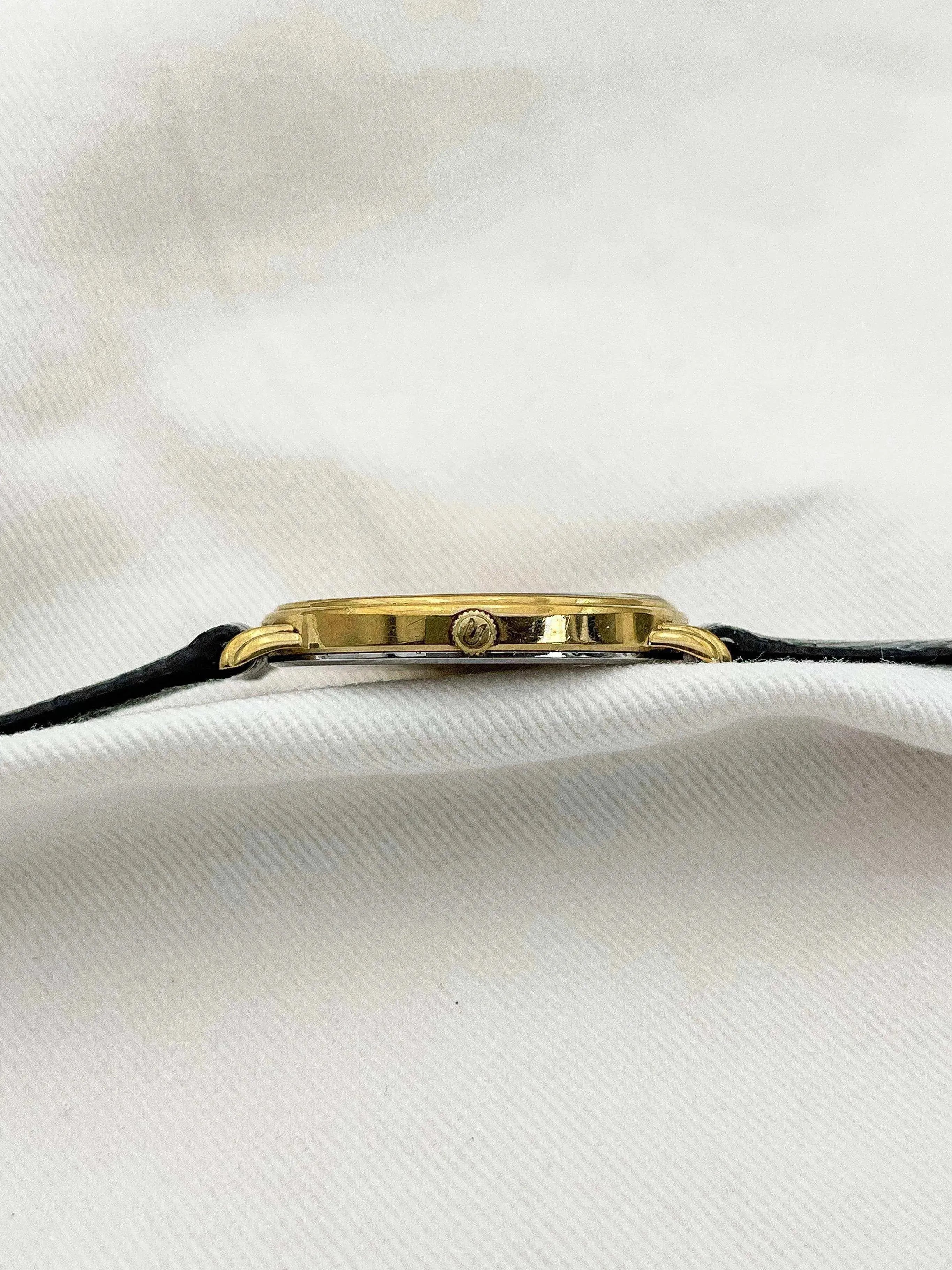 Universal Genève - Gold Dial - 1970's - Atelier Victor Paris - Vintage Watch Shop Dubai