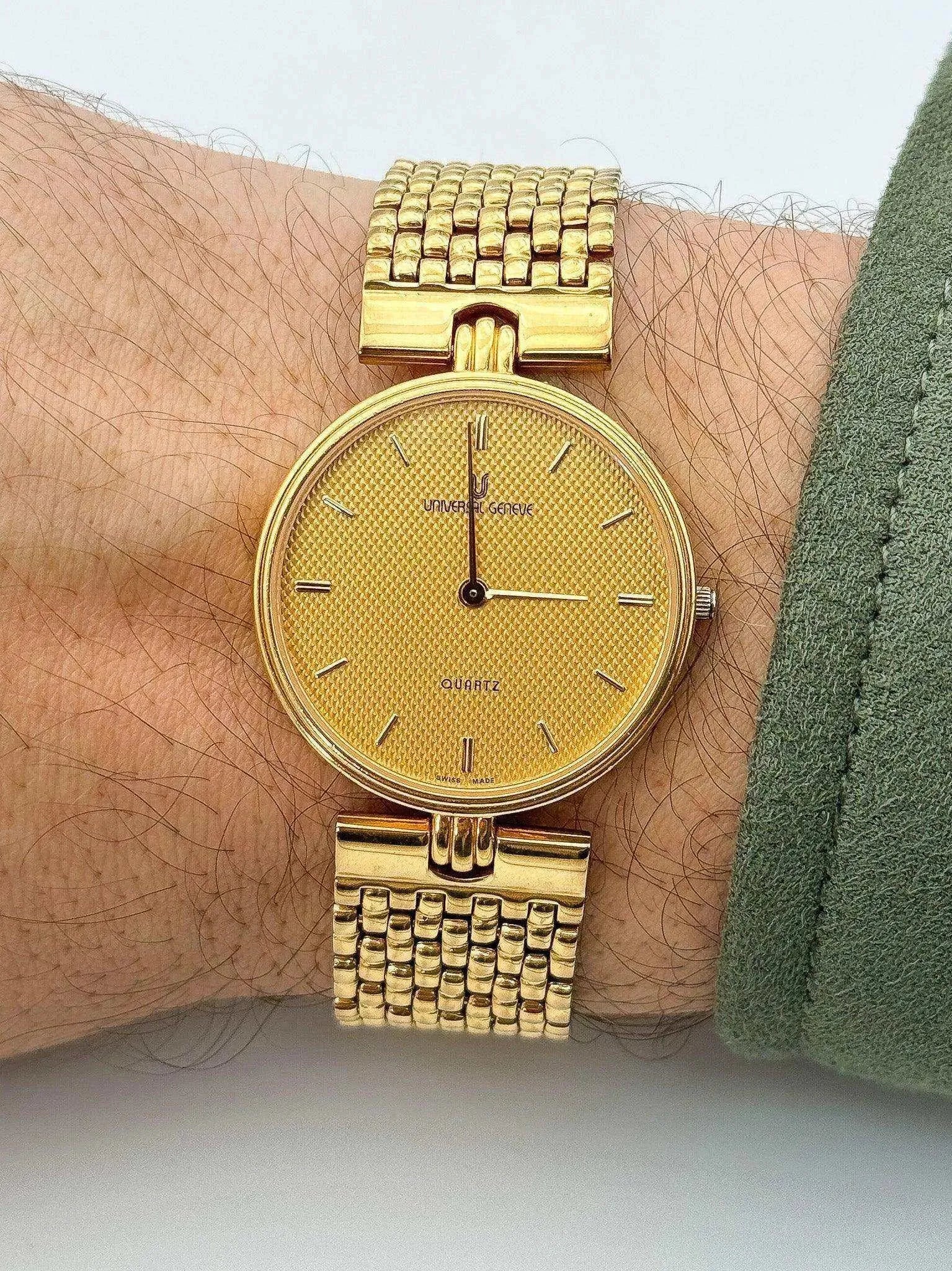 Universal Genève - Gold Grain de riz - 1970’s - Atelier Victor Paris - Vintage Watch Shop Dubai