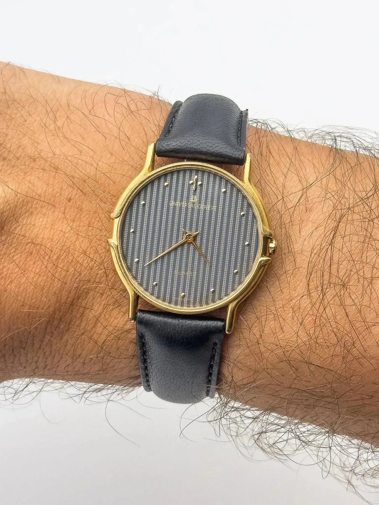 Universal Genève - Gris Tapisserie Plaqué or - 1980s - Atelier Victor