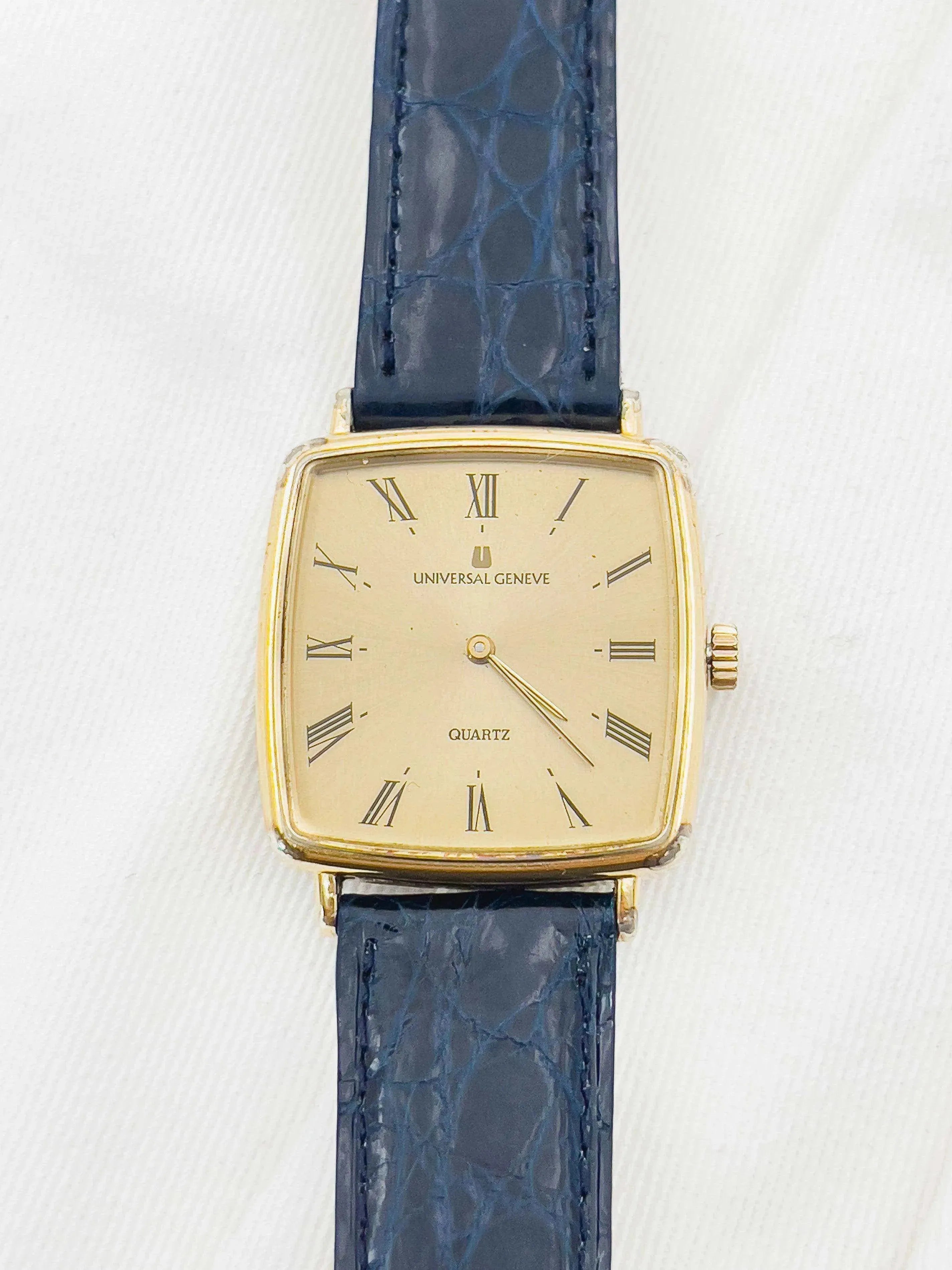 Universal Genève - Index Romain Carré Quartz - 1970s - Atelier Victor Paris - Vintage Watch Shop Dubai