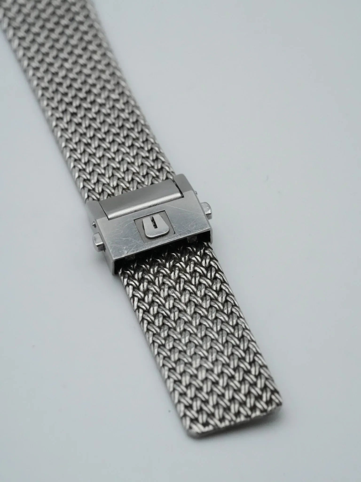 Universal Genève - Maille Acier Cadran Noir Patiné - 1980s - Atelier Victor