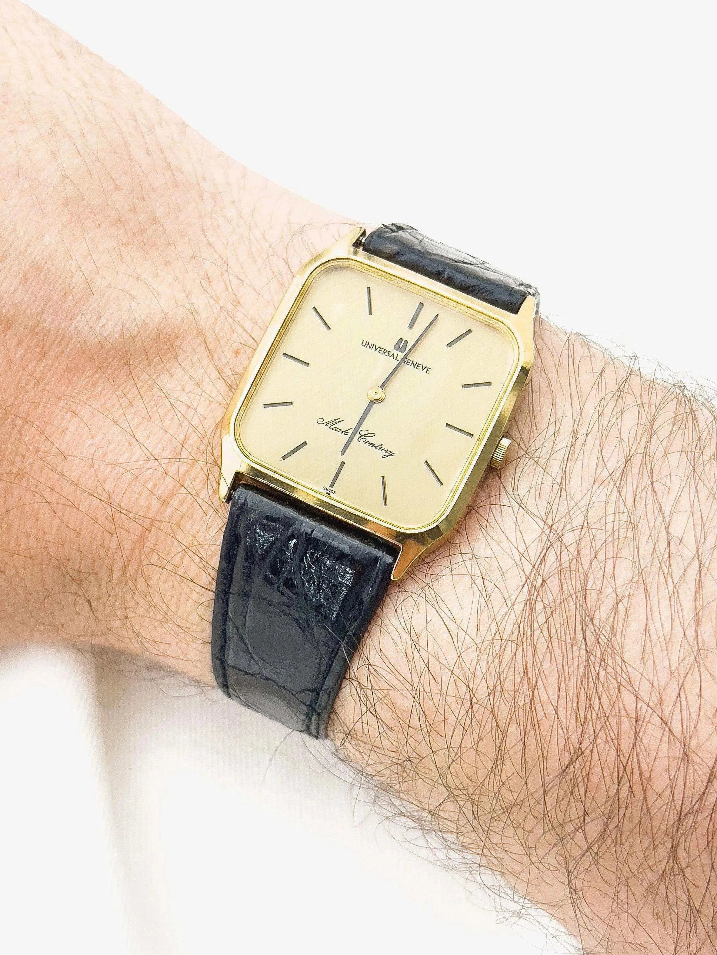 Universal Genève - Mark Century Gold - 1970s - Atelier Victor Paris - Vintage Watch Shop Dubai