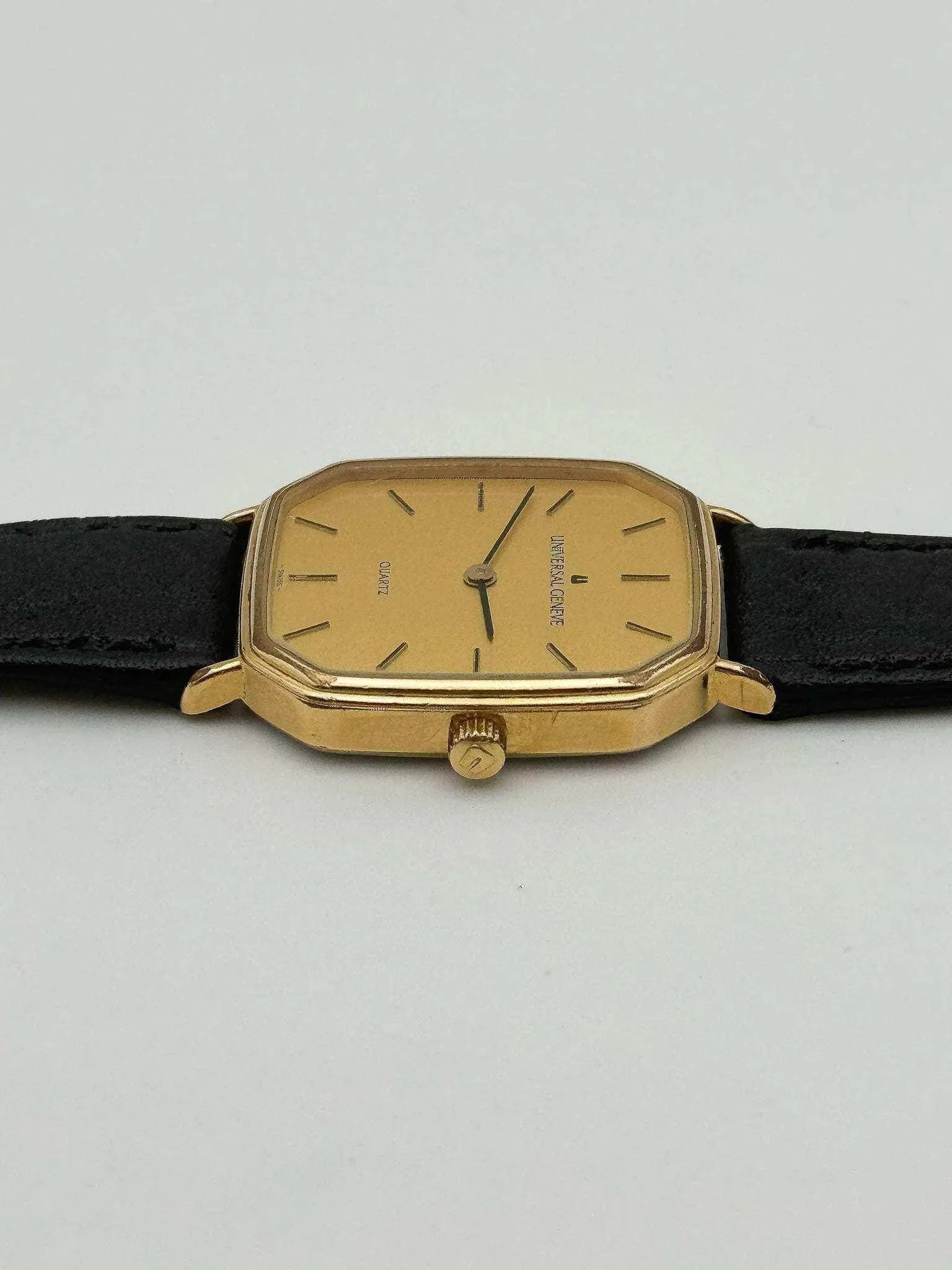 Universal Genève - Octogonal Gold - 1980s - Atelier Victor Paris - Vintage Watch Shop Dubai