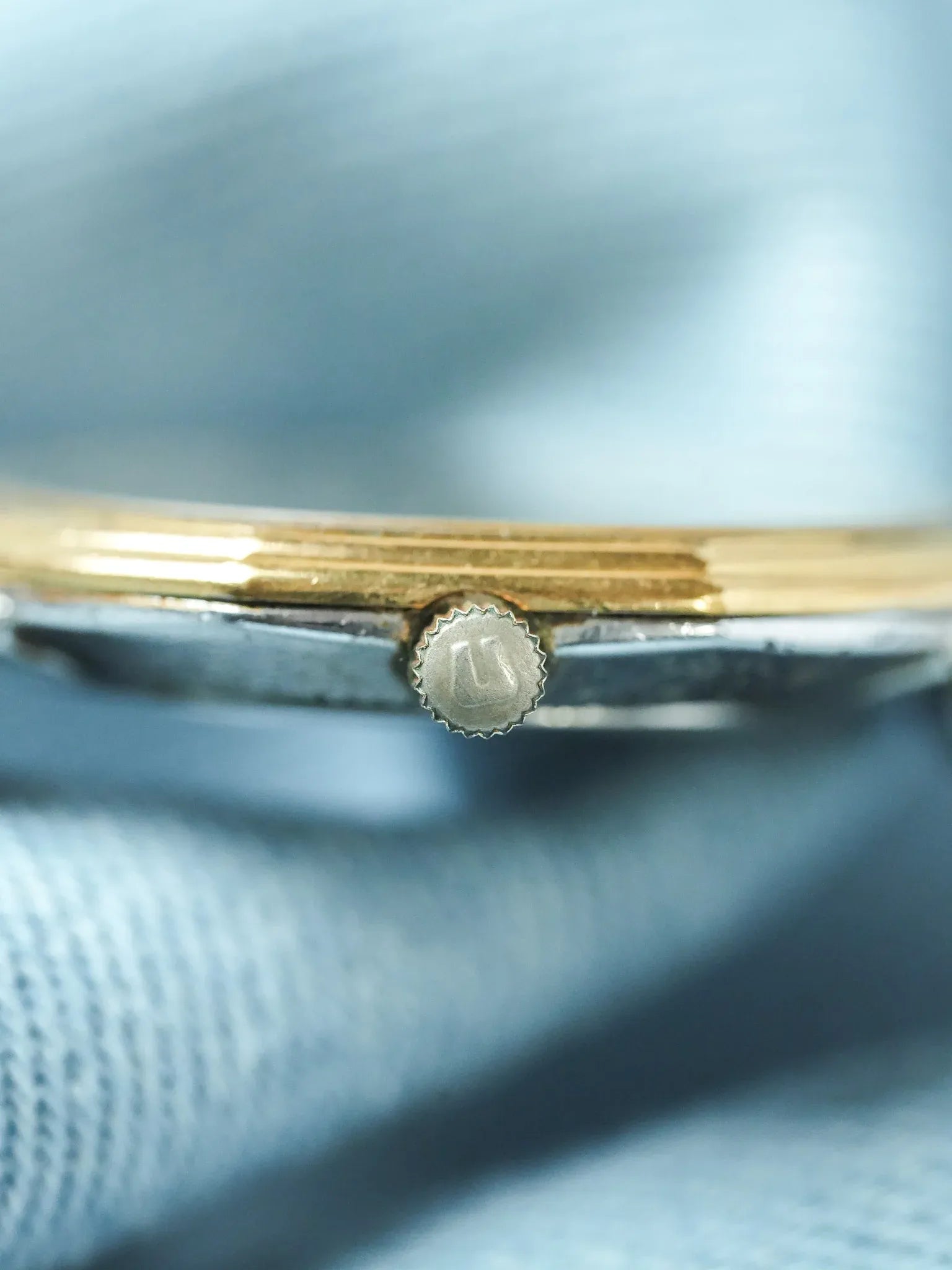 Universal Genève - Octogonale Extra Plate Acier or - 1980s - Atelier Victor