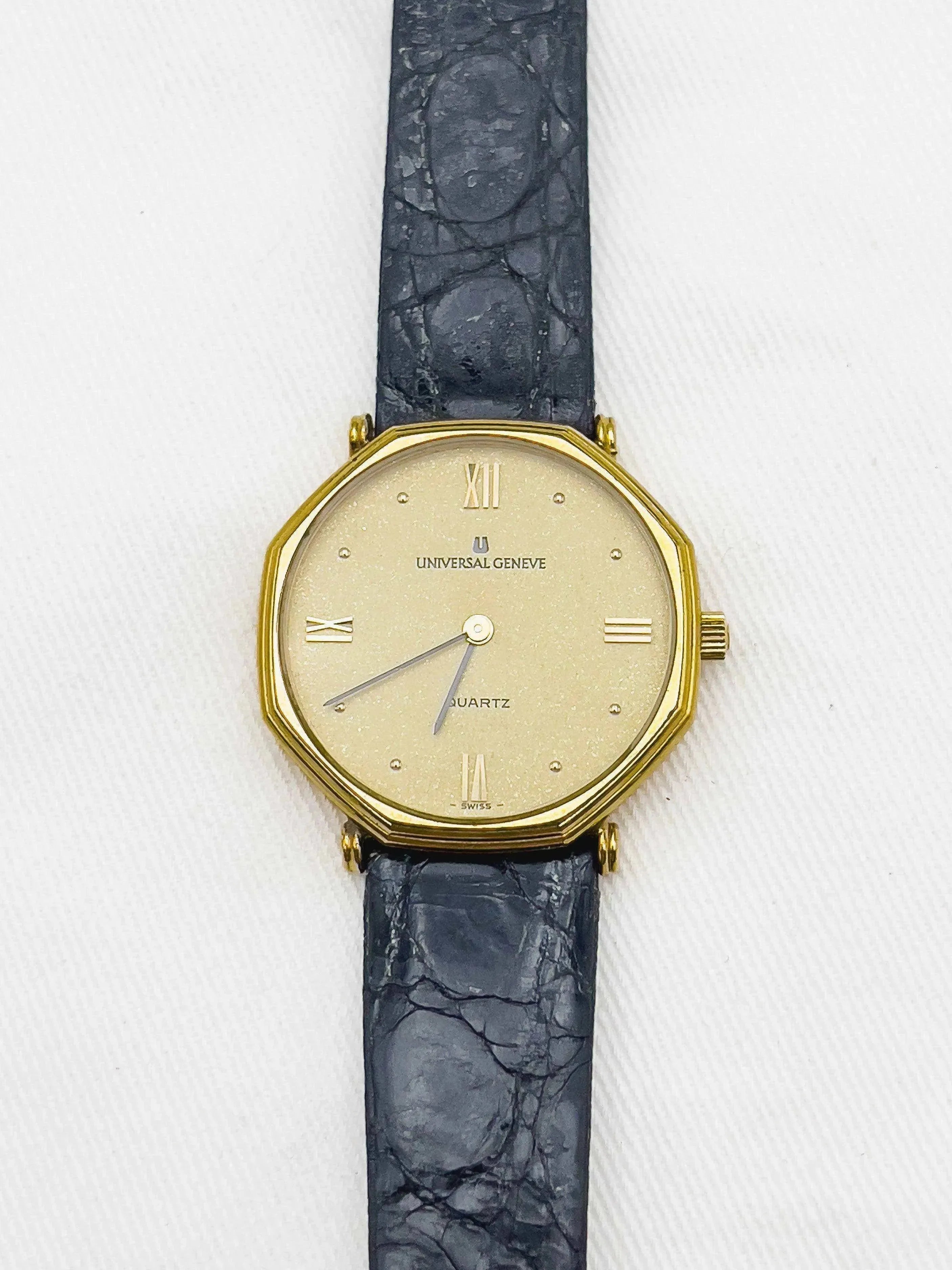 Universal Genève - Octogone Gold - 1970s - Atelier Victor - Vintage  Shop