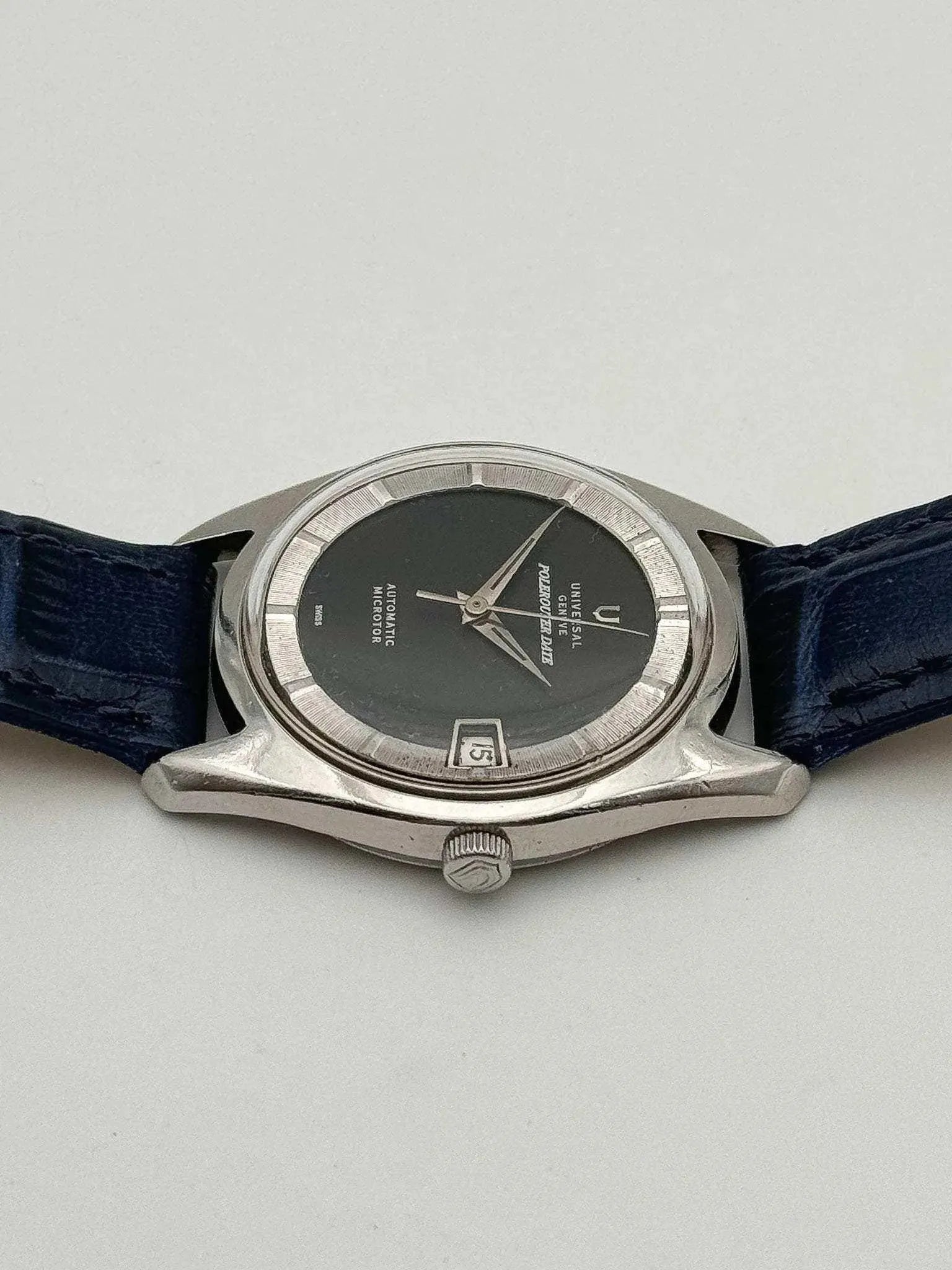Universal Genève - Polerouter Date Micro Rotor - 1960’s - Atelier Victor Paris - Vintage Watch Shop Dubai