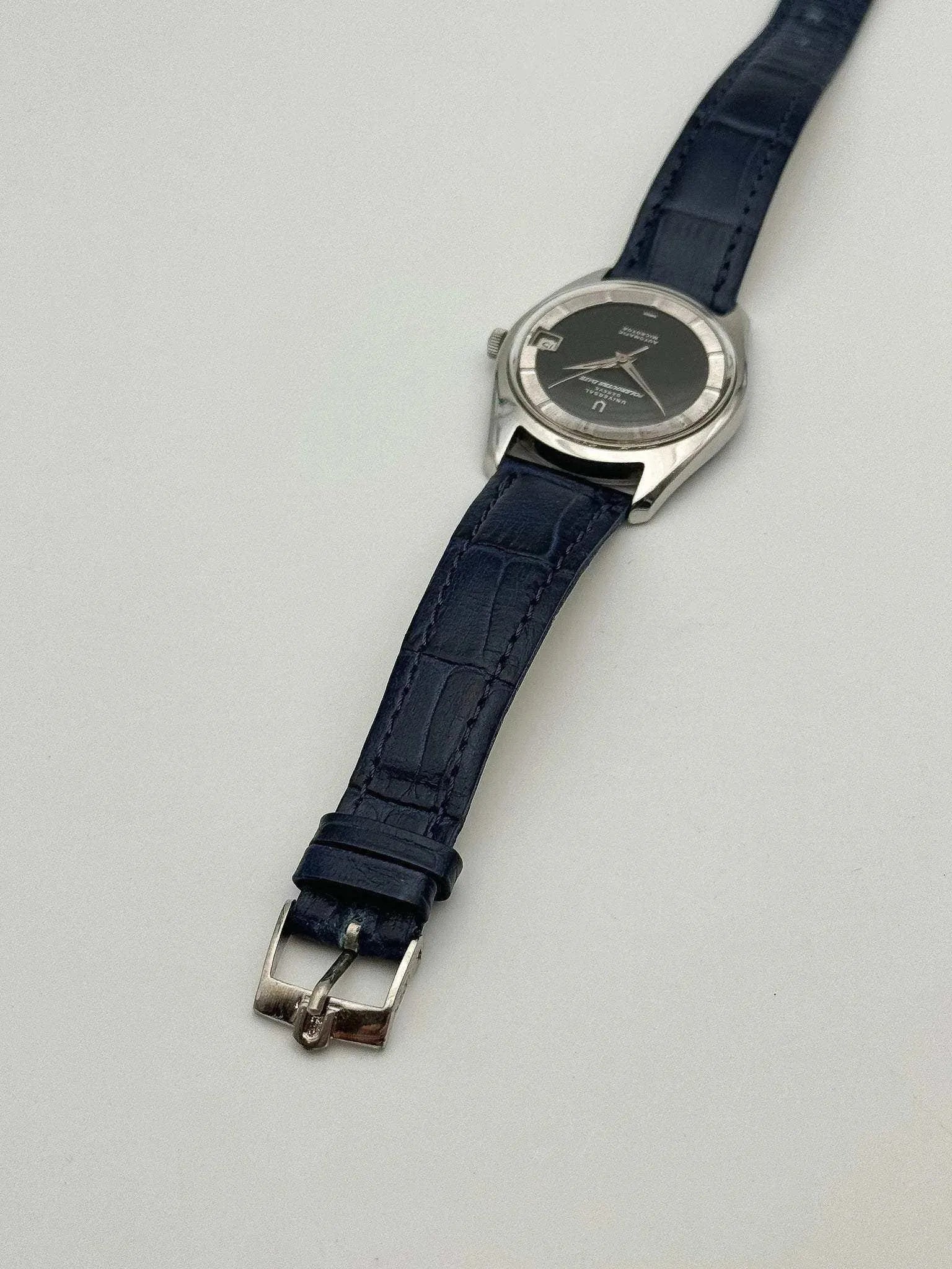 Universal Genève - Polerouter Date Micro Rotor - 1960’s - Atelier Victor Paris - Vintage Watch Shop Dubai