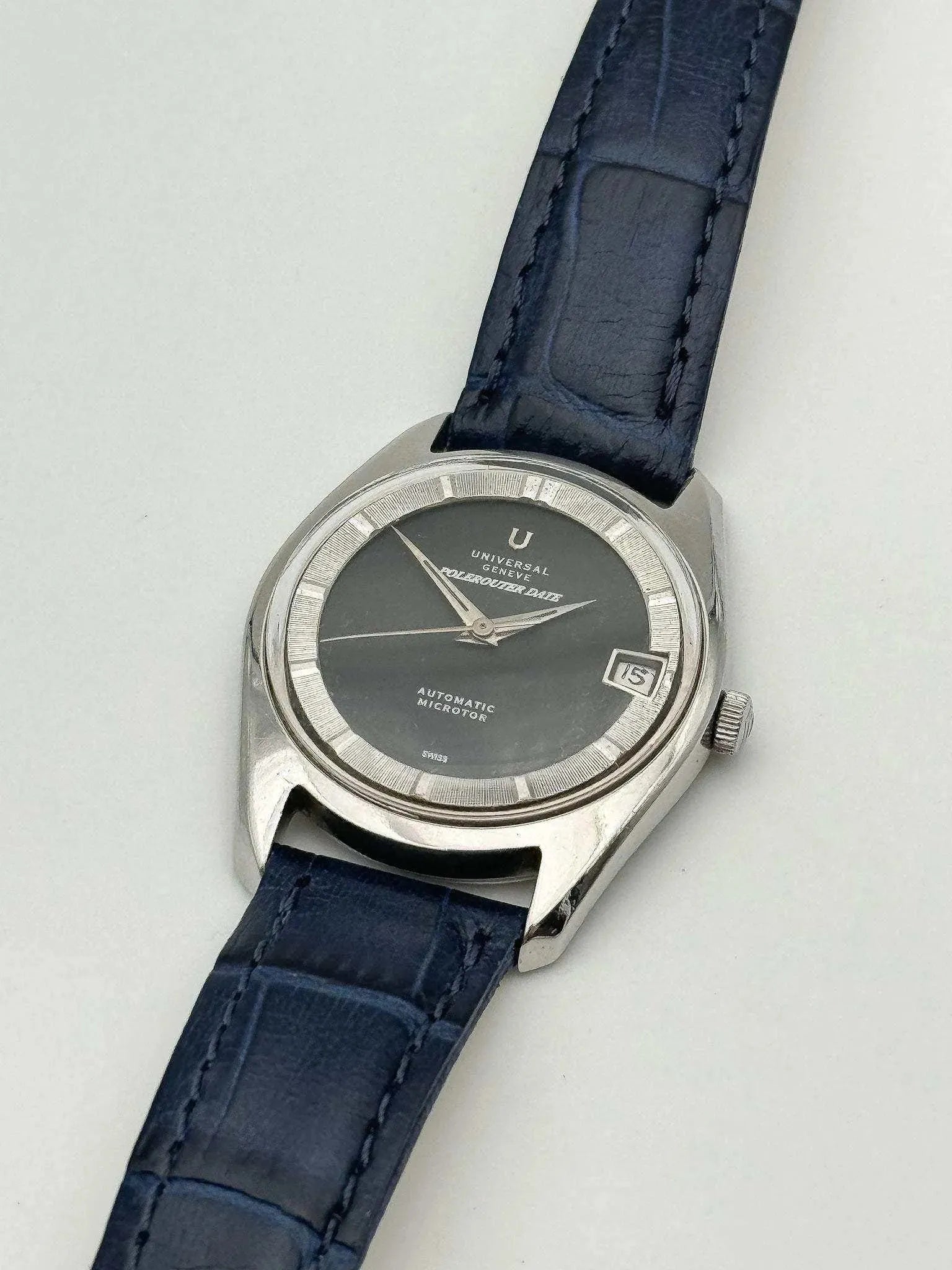 Universal Genève - Polerouter Date Micro Rotor - 1960’s - Atelier Victor Paris - Vintage Watch Shop Dubai