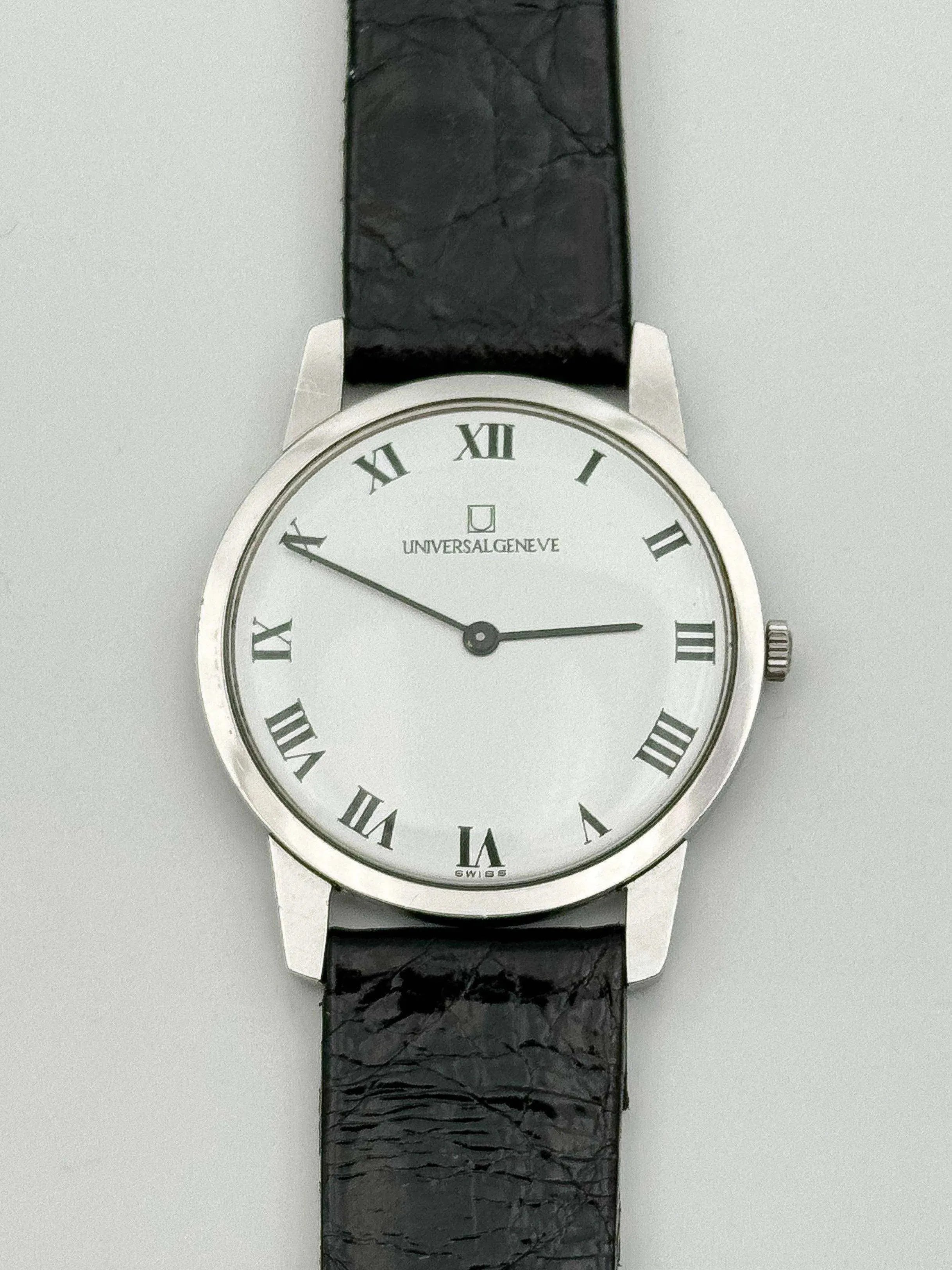 Universal Genève - Ultra plat Cadra Romain Cadran Blanc - 1970s - Atelier Victor Paris - Vintage Watch Shop Dubai