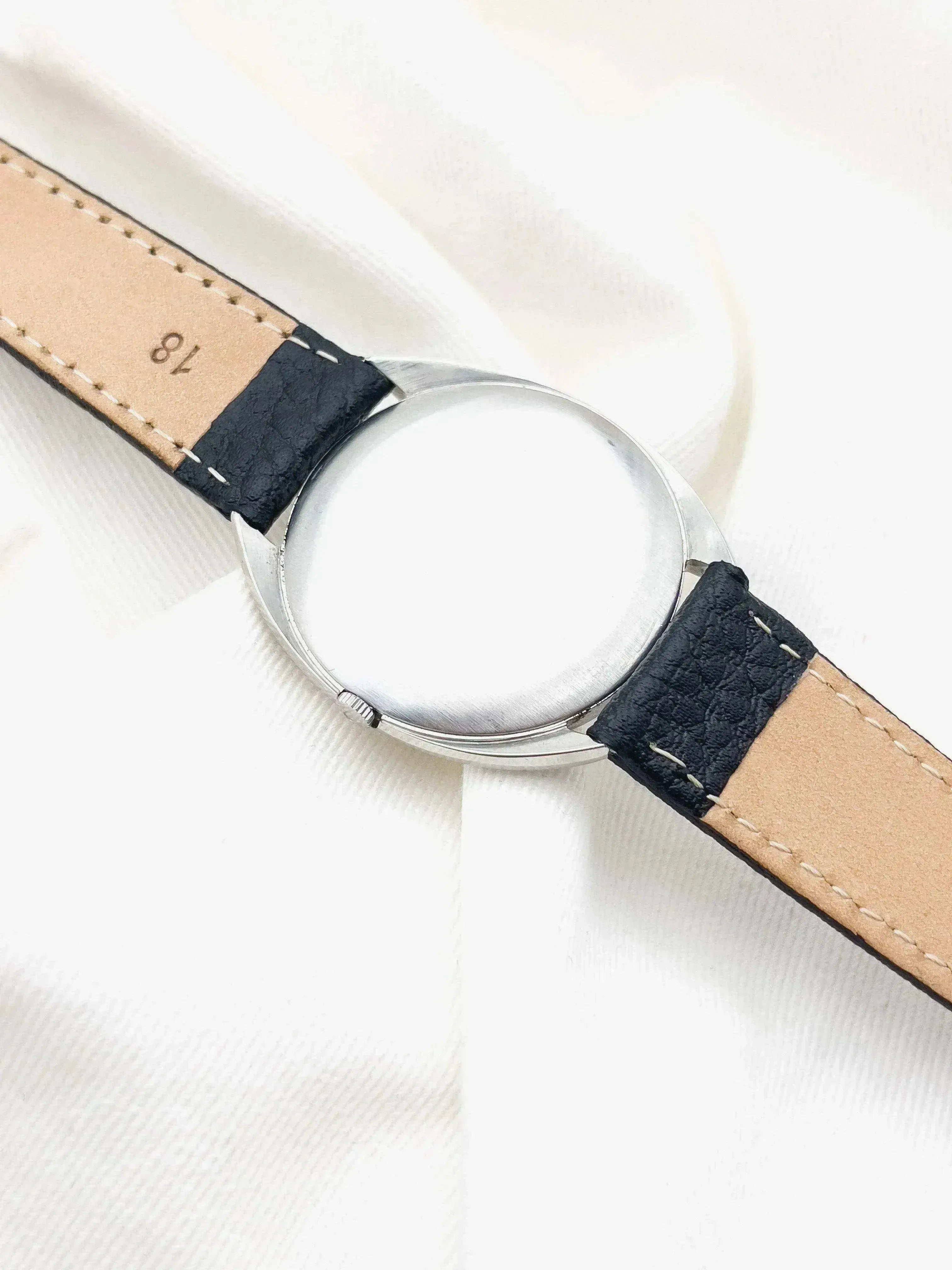 Universal Genève - Ultra Slim Acier Index Romain - 1970s - Atelier Victor