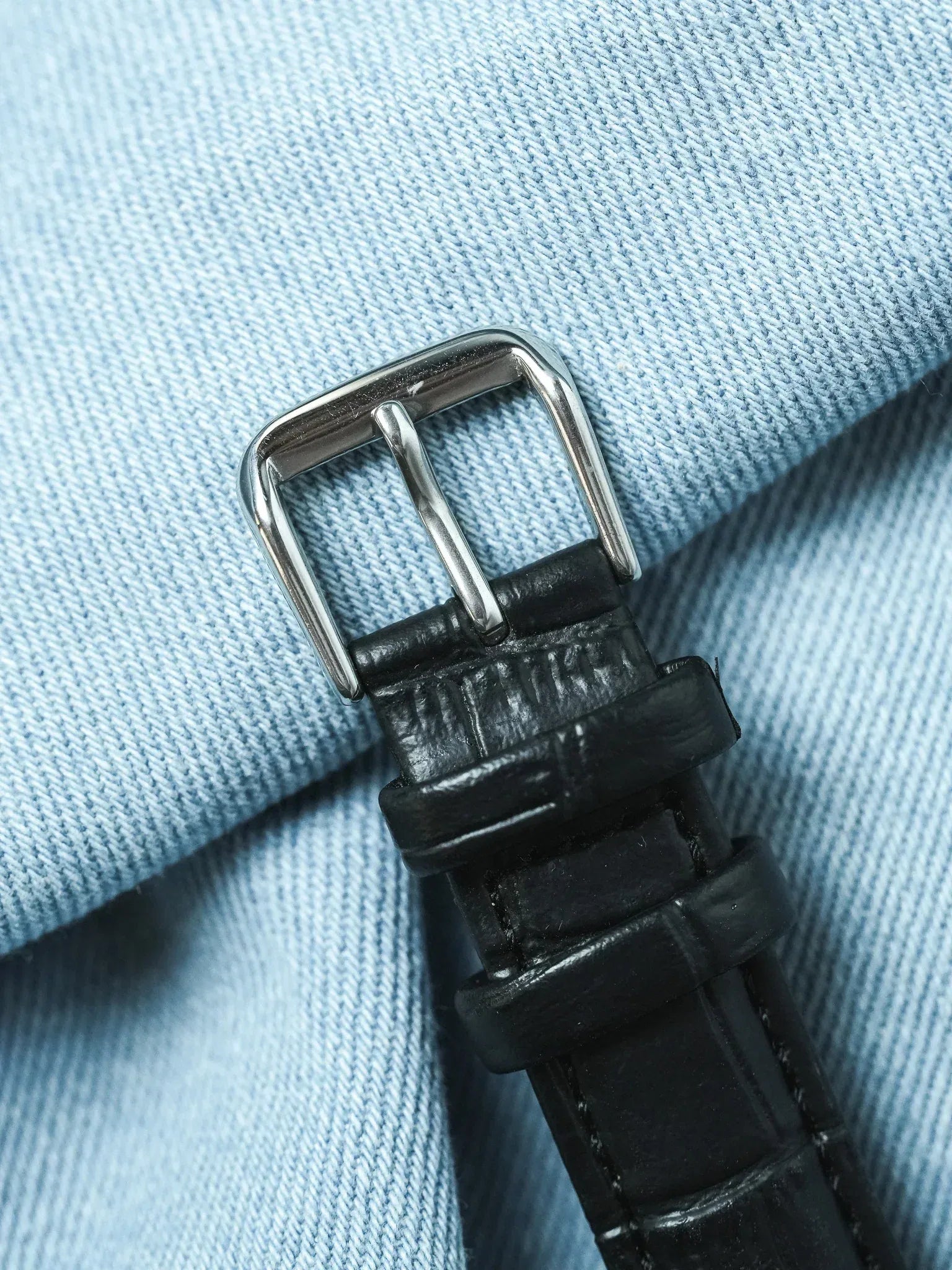 Universal Genève - Ultra Slim Cadran Anthracite - 1970s - Atelier Victor - Vintage  Shop