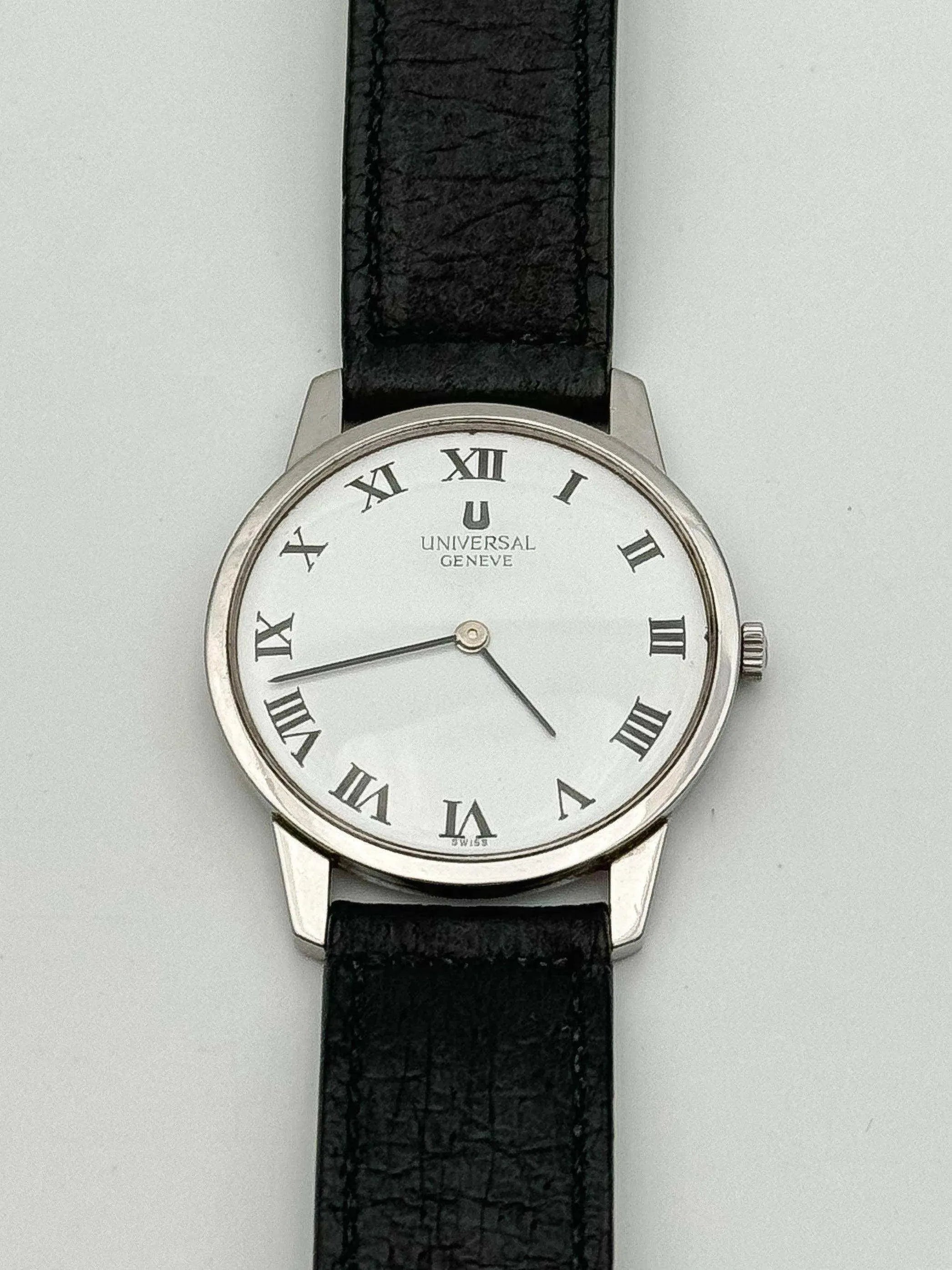 Universal Genève - Ultra Thin Cal.1-42 Romain - 1970s - Atelier Victor Paris - Vintage Watch Shop Dubai