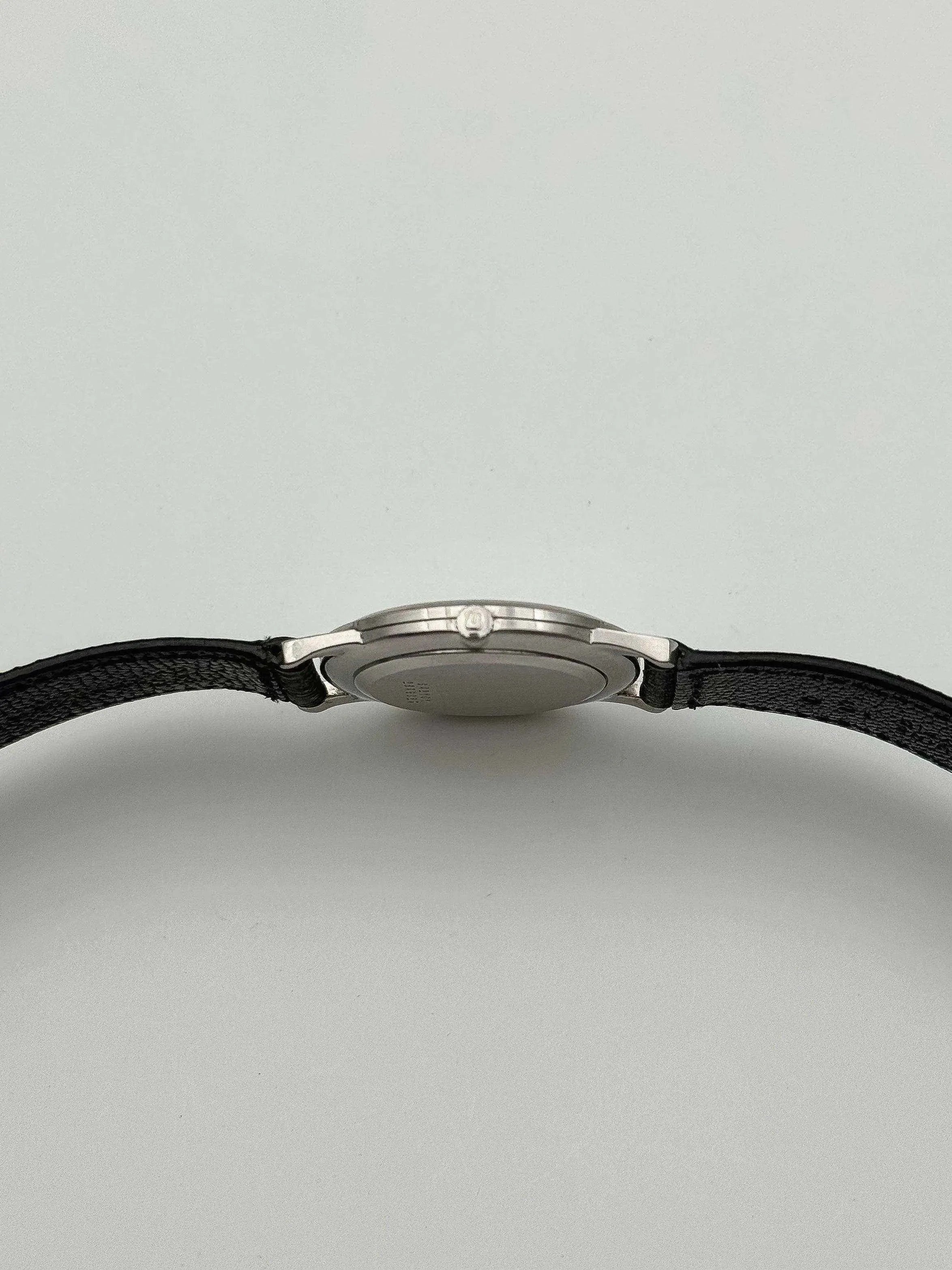Universal Genève - Ultra Thin Cal.1-42 Romain - 1970s - Atelier Victor Paris - Vintage Watch Shop Dubai