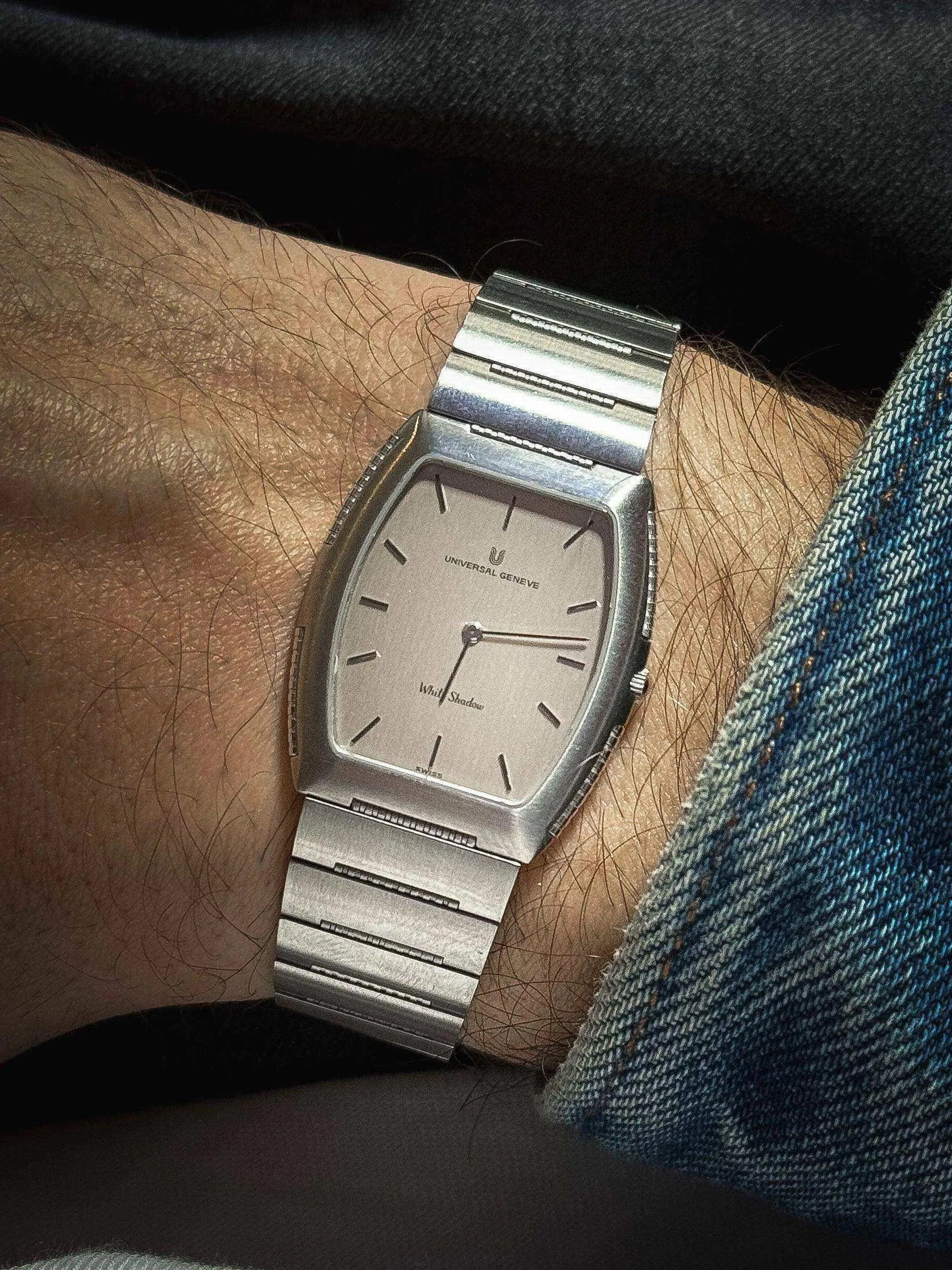 Universal Genève - White Shadow - 1970s - Atelier Victor Paris - Vintage Watch Shop Dubai