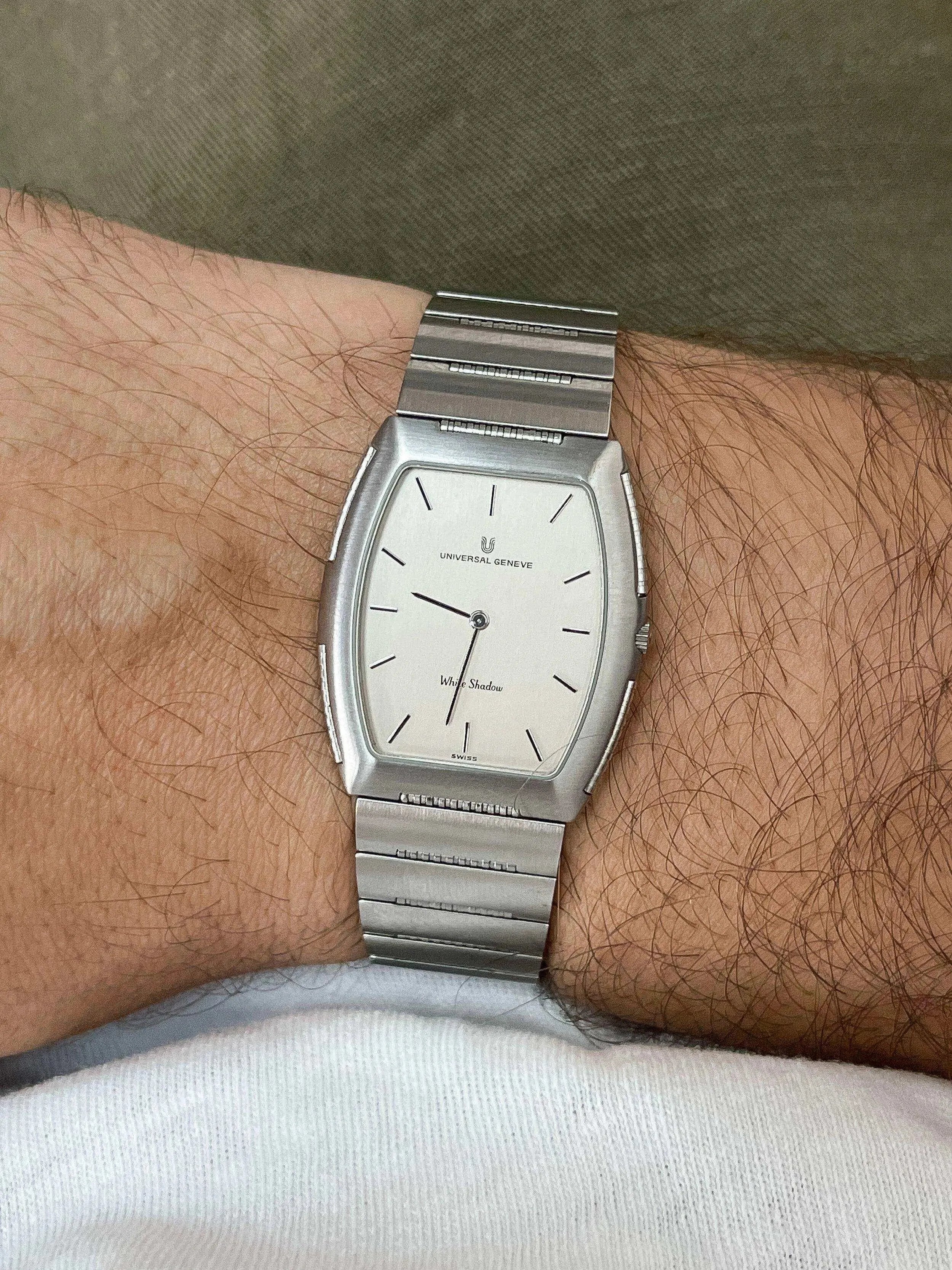 Universal Genève - White Shadow - 1970s - Atelier Victor Paris - Vintage Watch Shop Dubai