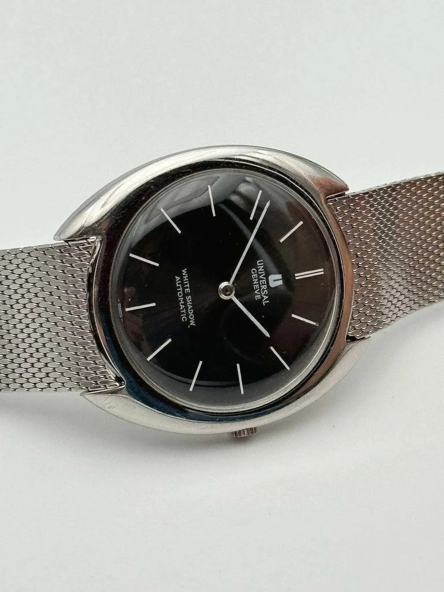 Universal Genève - White Shadow Black Full Steel - 1960s - Atelier Victor - Vintage  Shop