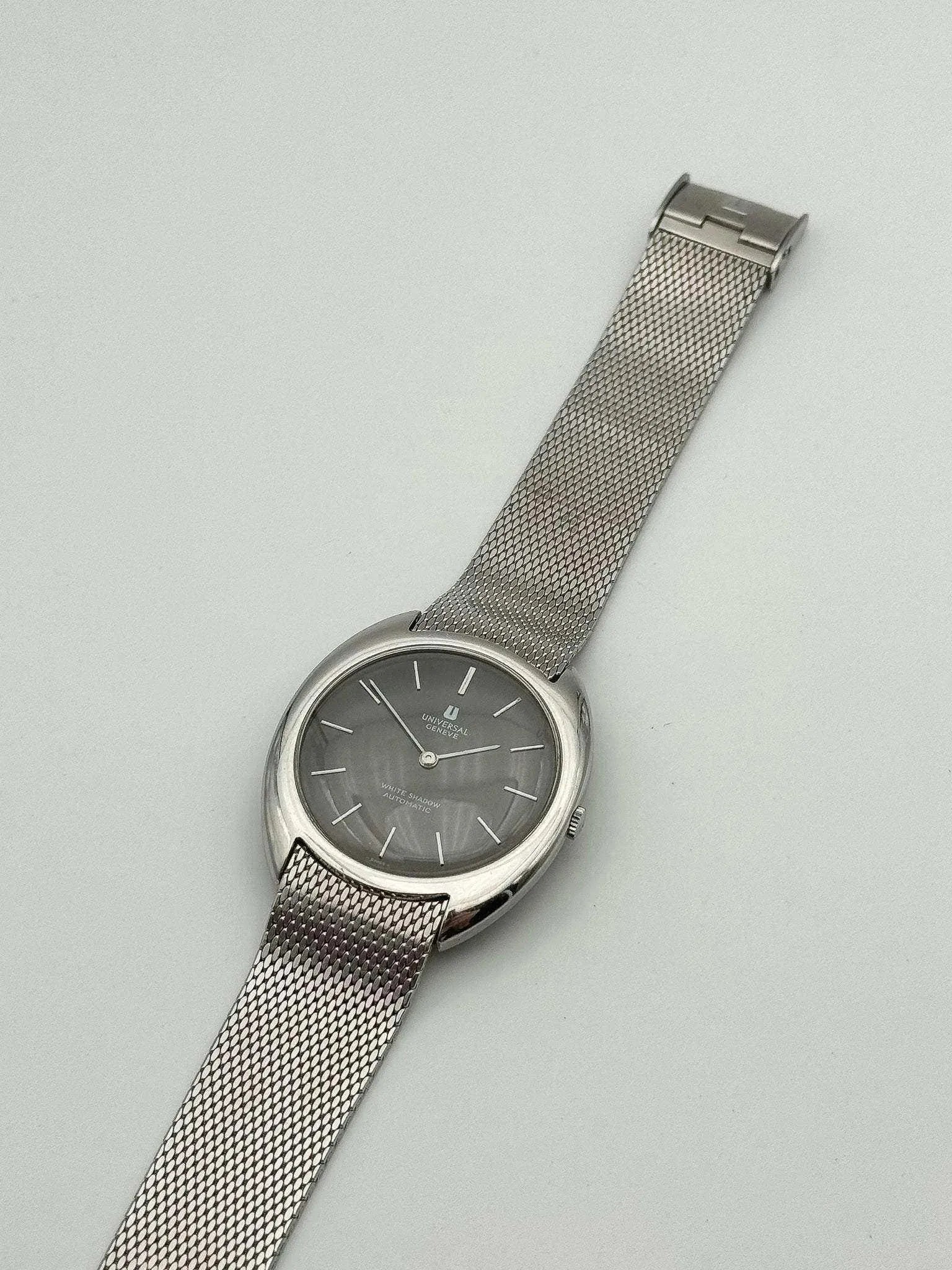 Universal Genève - White Shadow Black Full Steel - 1960s - Atelier Victor - Vintage  Shop