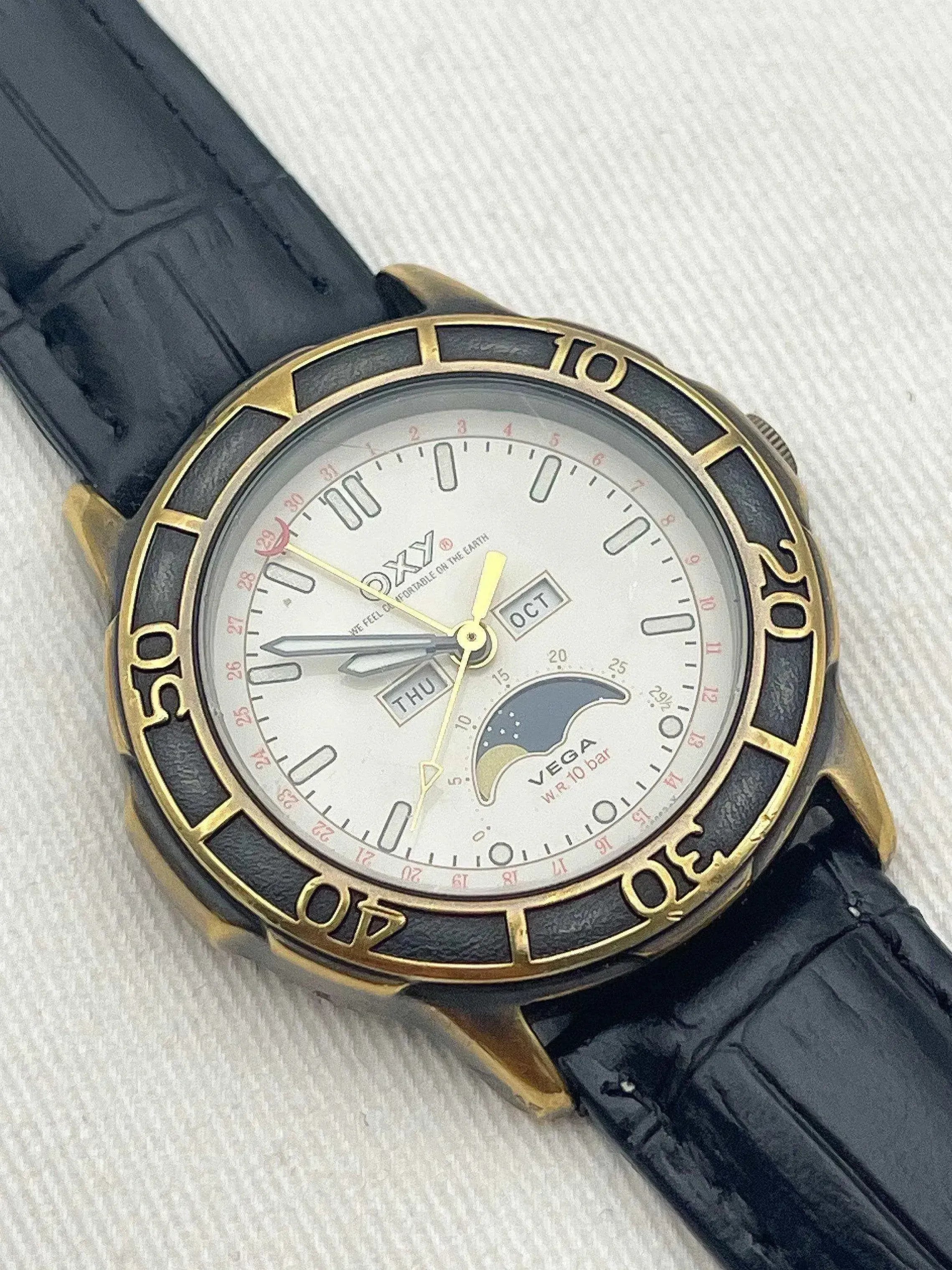 Vega by Citizen - Oxy Moonphase - 1980 - Atelier Victor