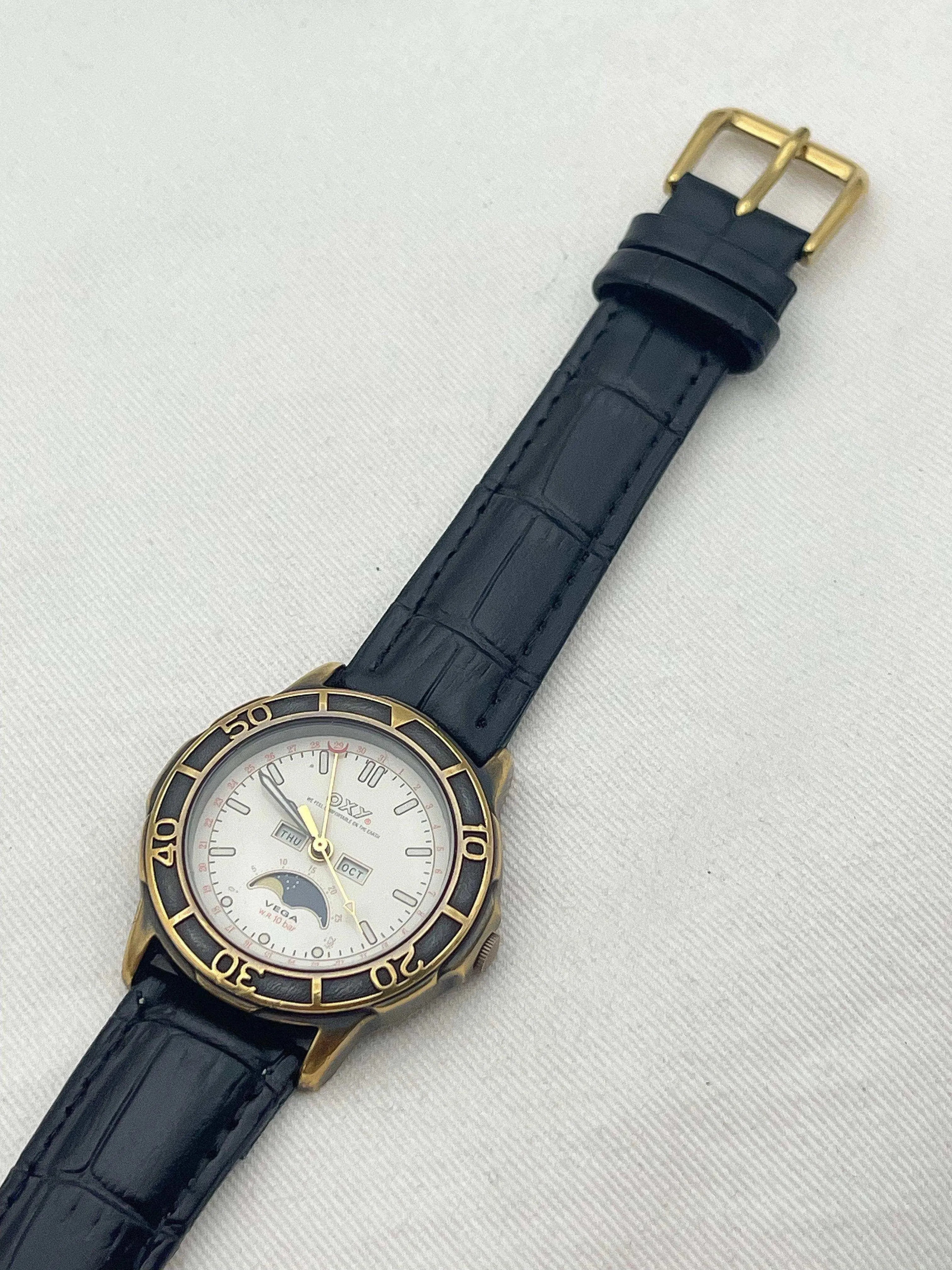 Vega by Citizen - Oxy Moonphase - 1980 - Atelier Victor Paris - Vintage Watch Shop Dubai