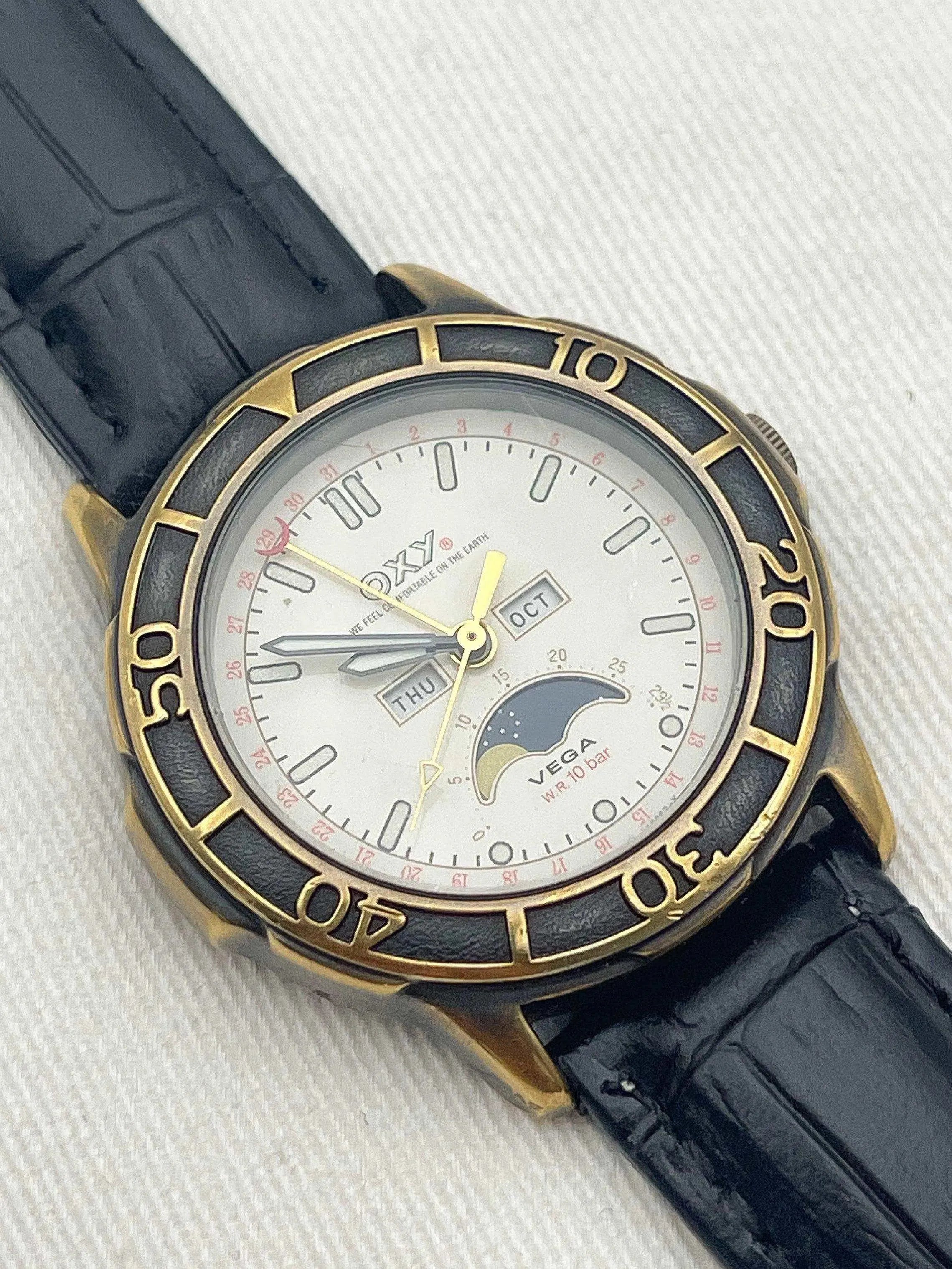Vega by Citizen - Oxy Moonphase - 1980 - Atelier Victor Paris - Vintage Watch Shop Dubai