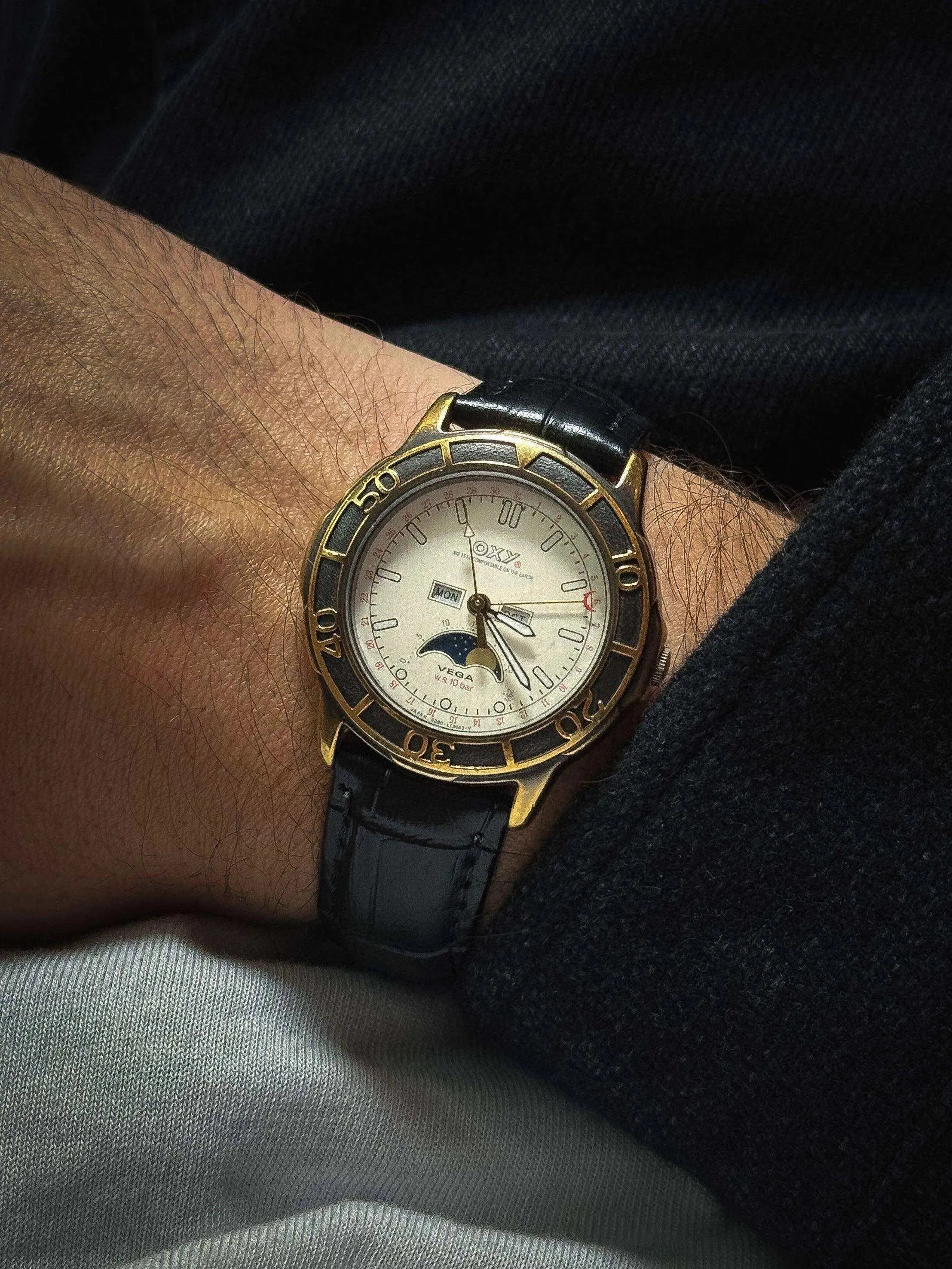 Vega by Citizen - Oxy Moonphase - 1980 - Atelier Victor Paris - Vintage Watch Shop Dubai