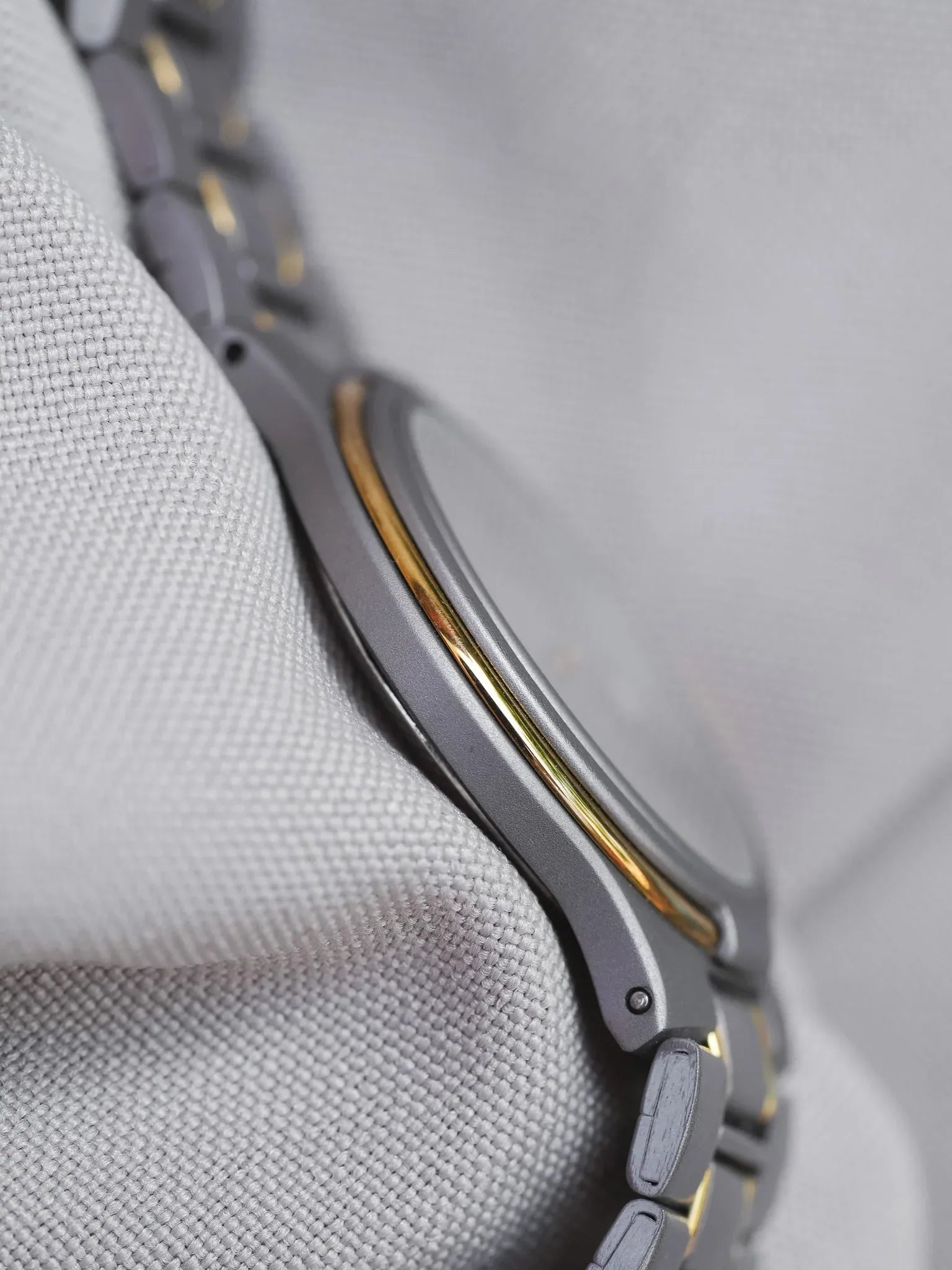 Vetta - Gris Anthracite Or - NOS - Boite & Papier - 1990s - Atelier Victor