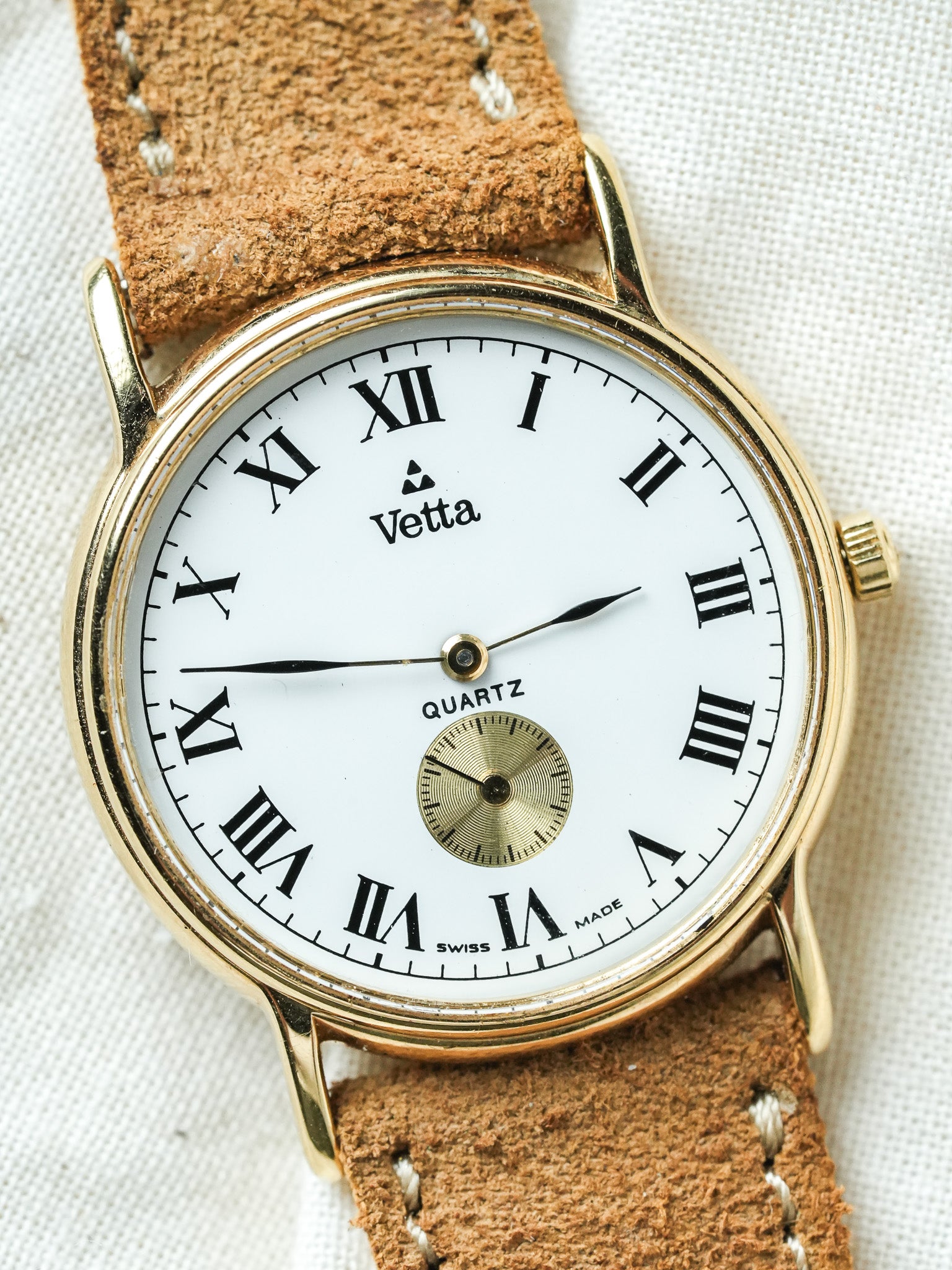 Vetta - Or Cadran Blanc Petite-seconde - 1990s - Atelier Victor - Vintage  Shop