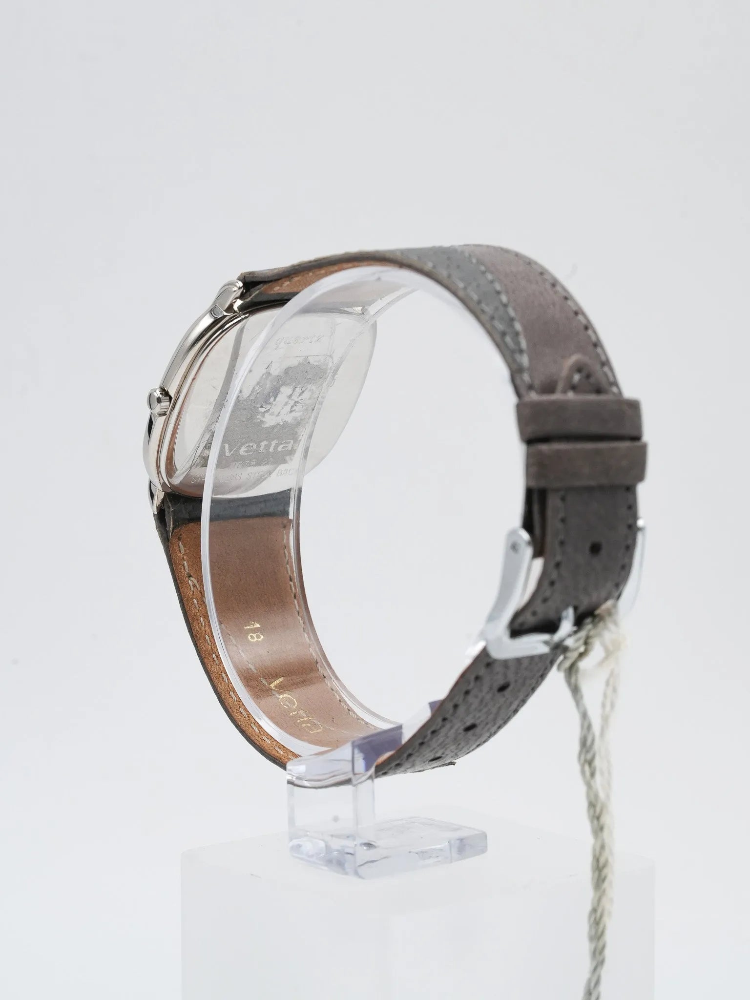 Vetta - Tonneau Acier Cadran Gris - NOS - 1980S - Atelier Victor Paris - Vintage Watch Shop Dubai